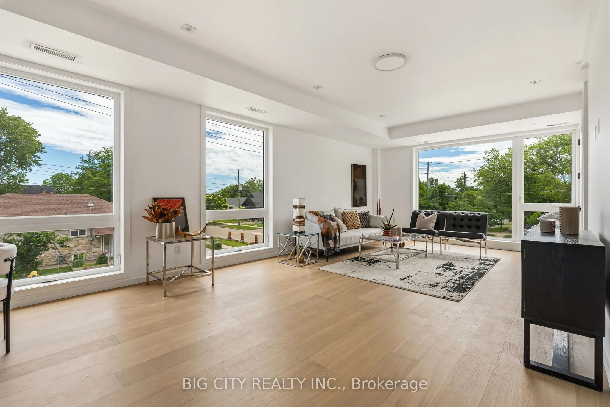 276 Lanor Avenue #3