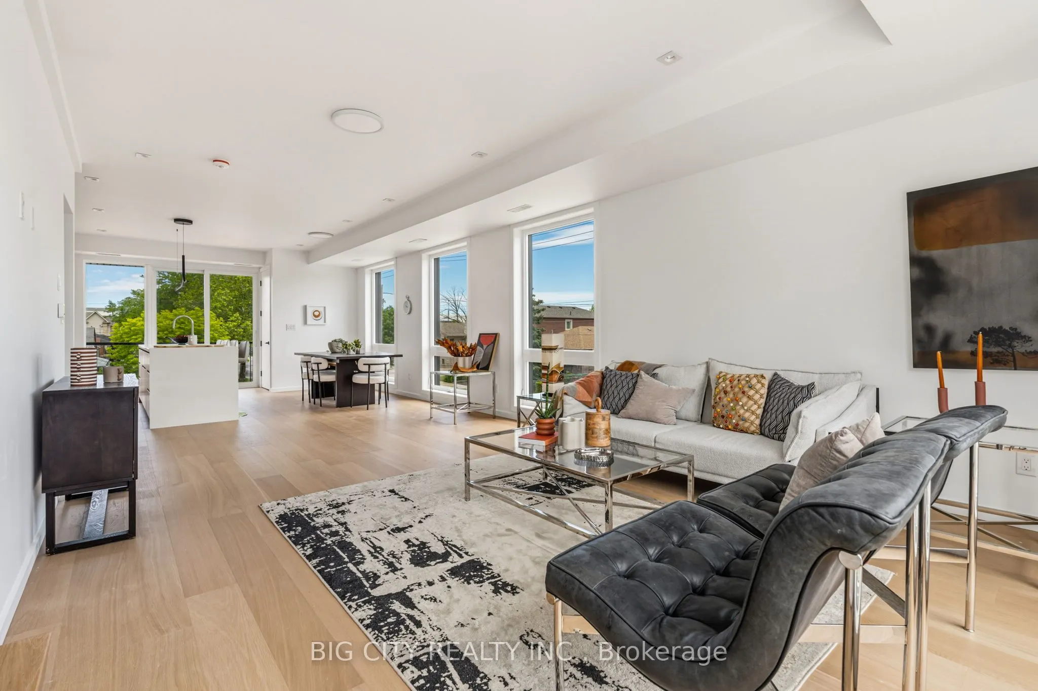 276 Lanor Avenue #3