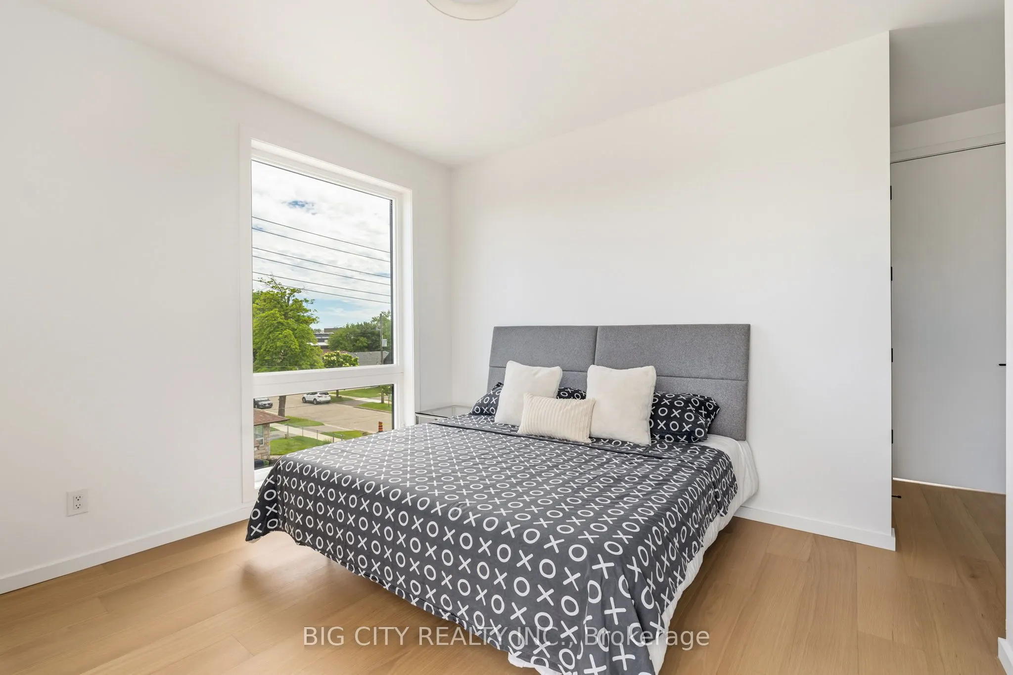 276 Lanor Avenue #3