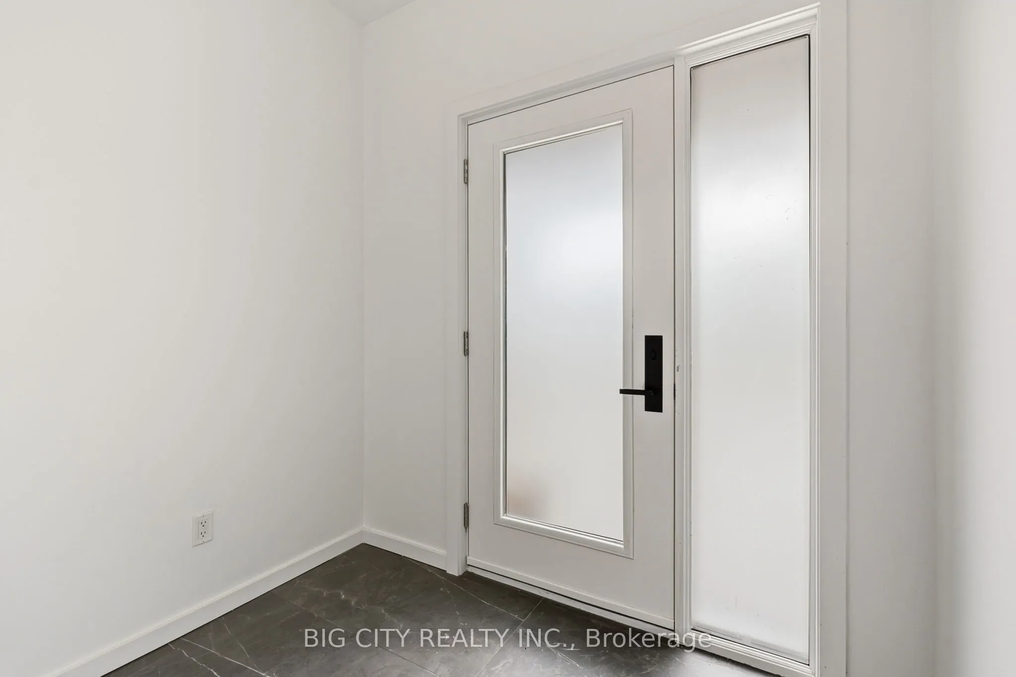 276 Lanor Avenue #3