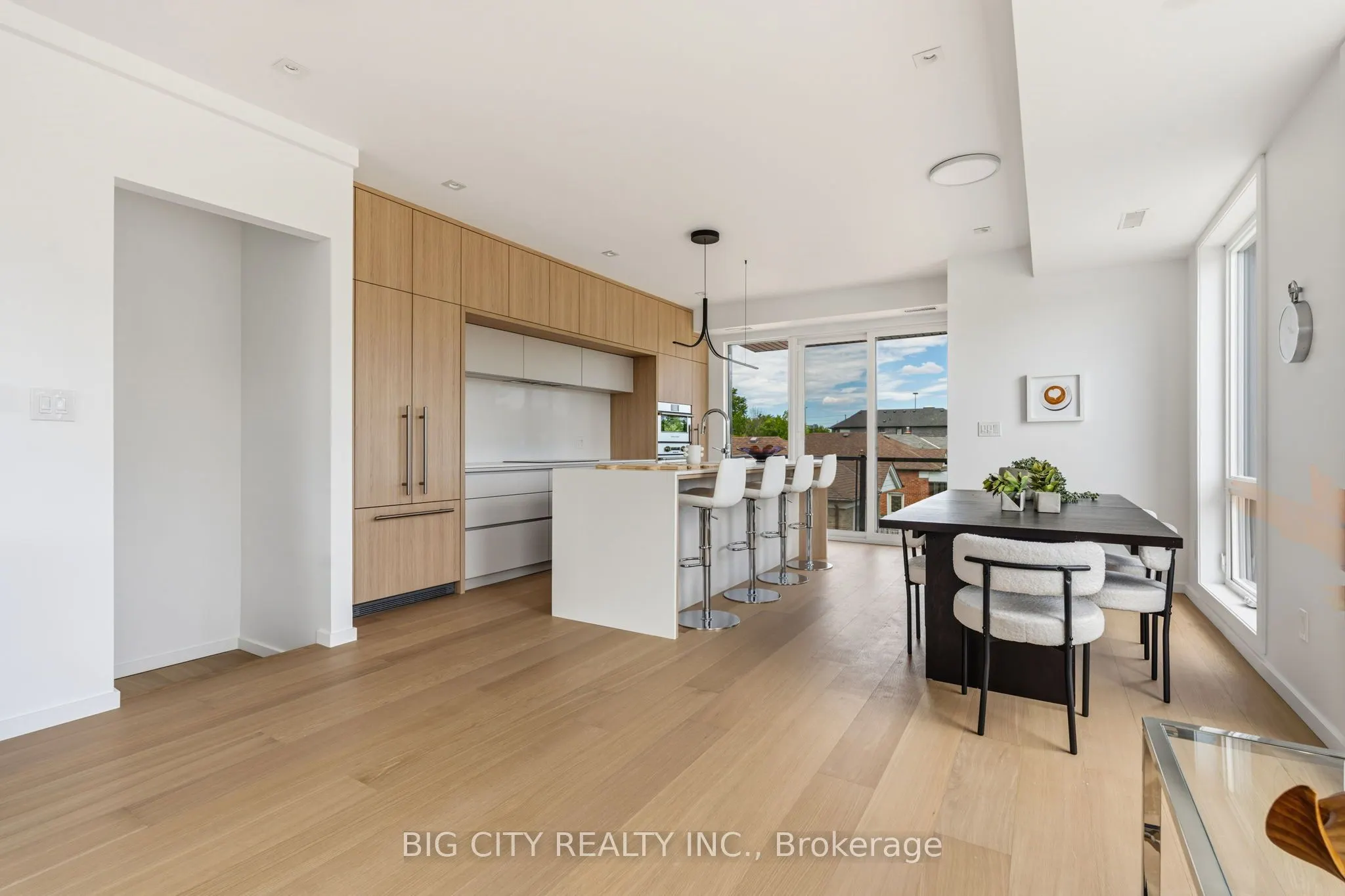 276 Lanor Avenue #3