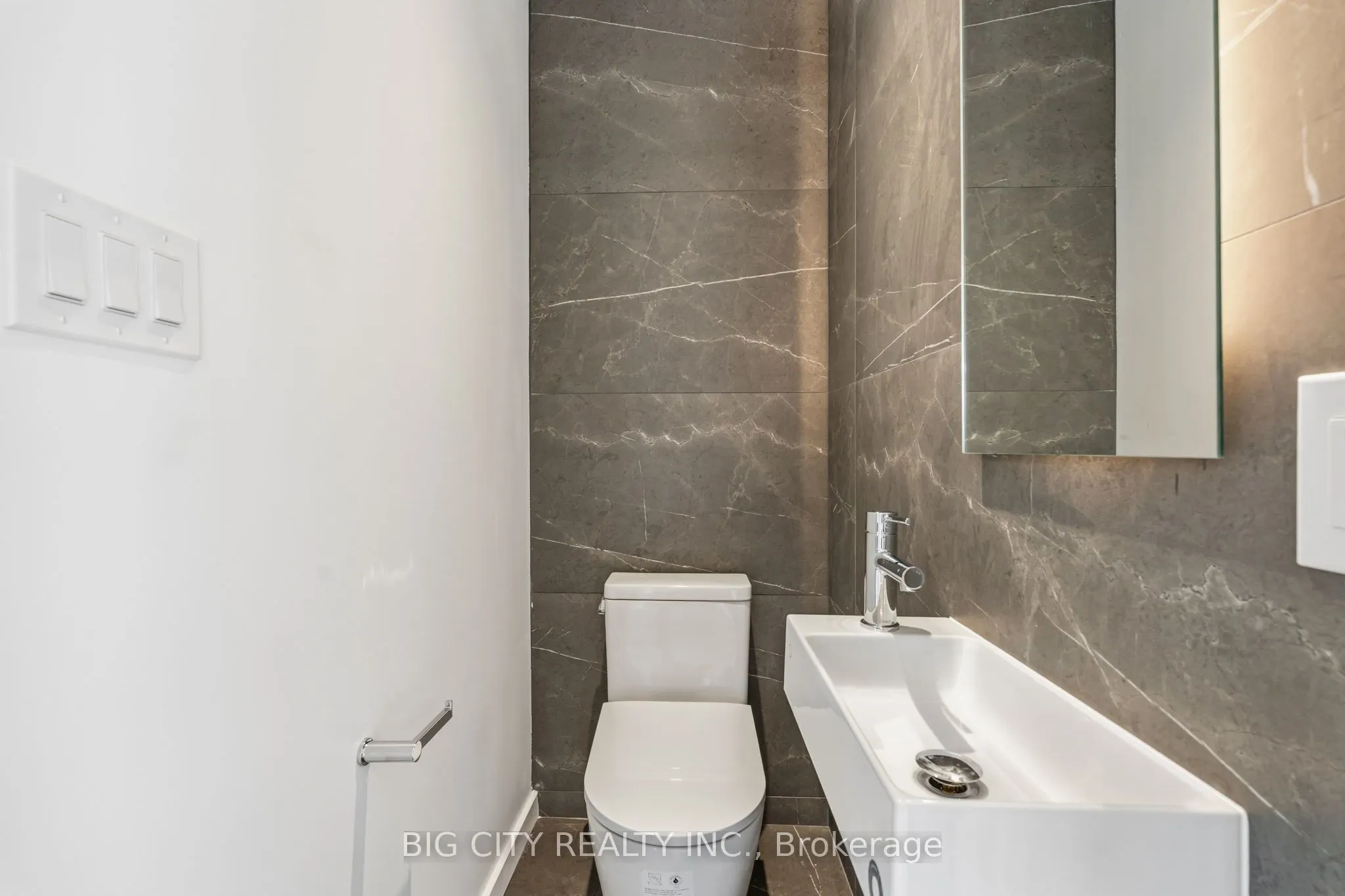 276 Lanor Avenue #3