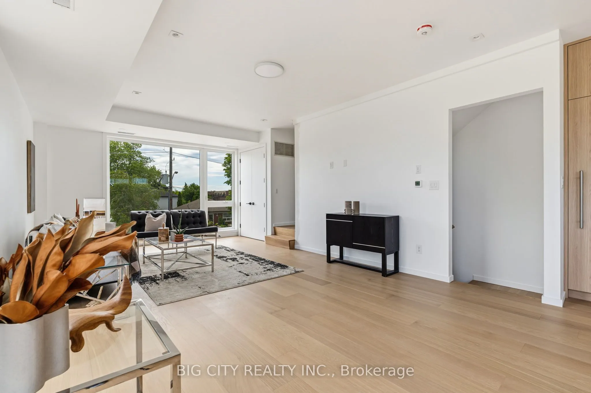 276 Lanor Avenue #3