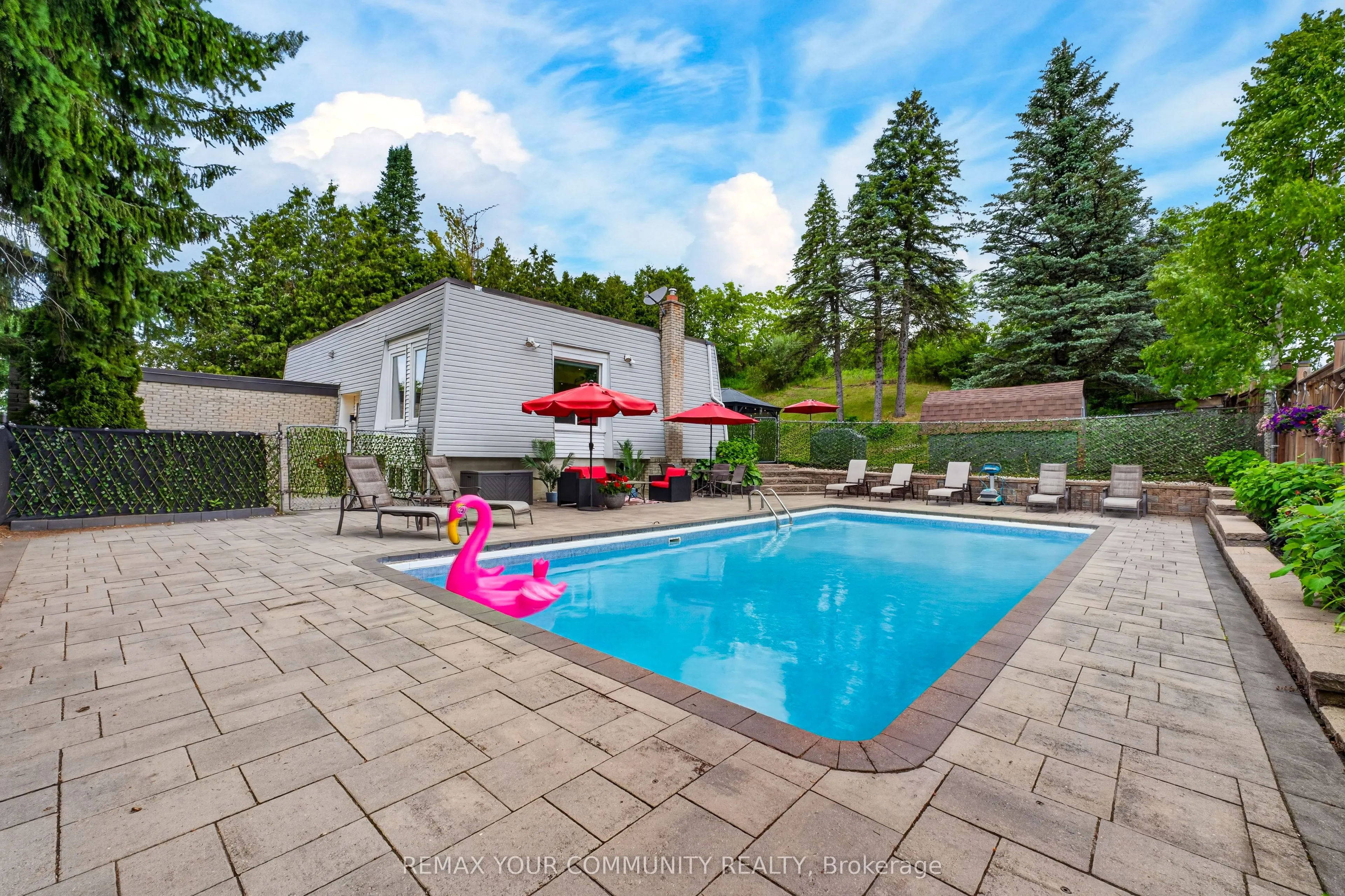 44 Pineridge Drive