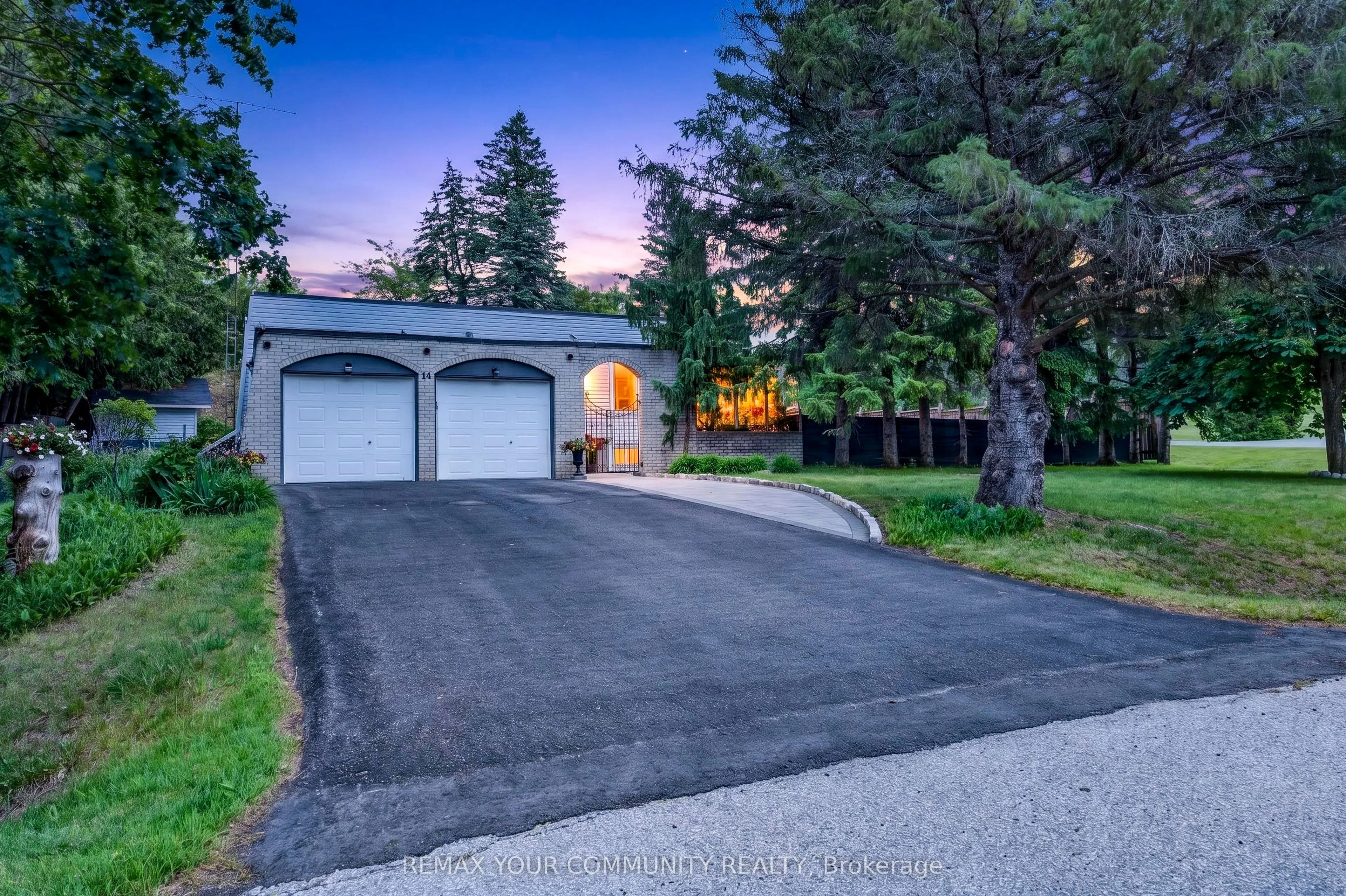 44 Pineridge Drive