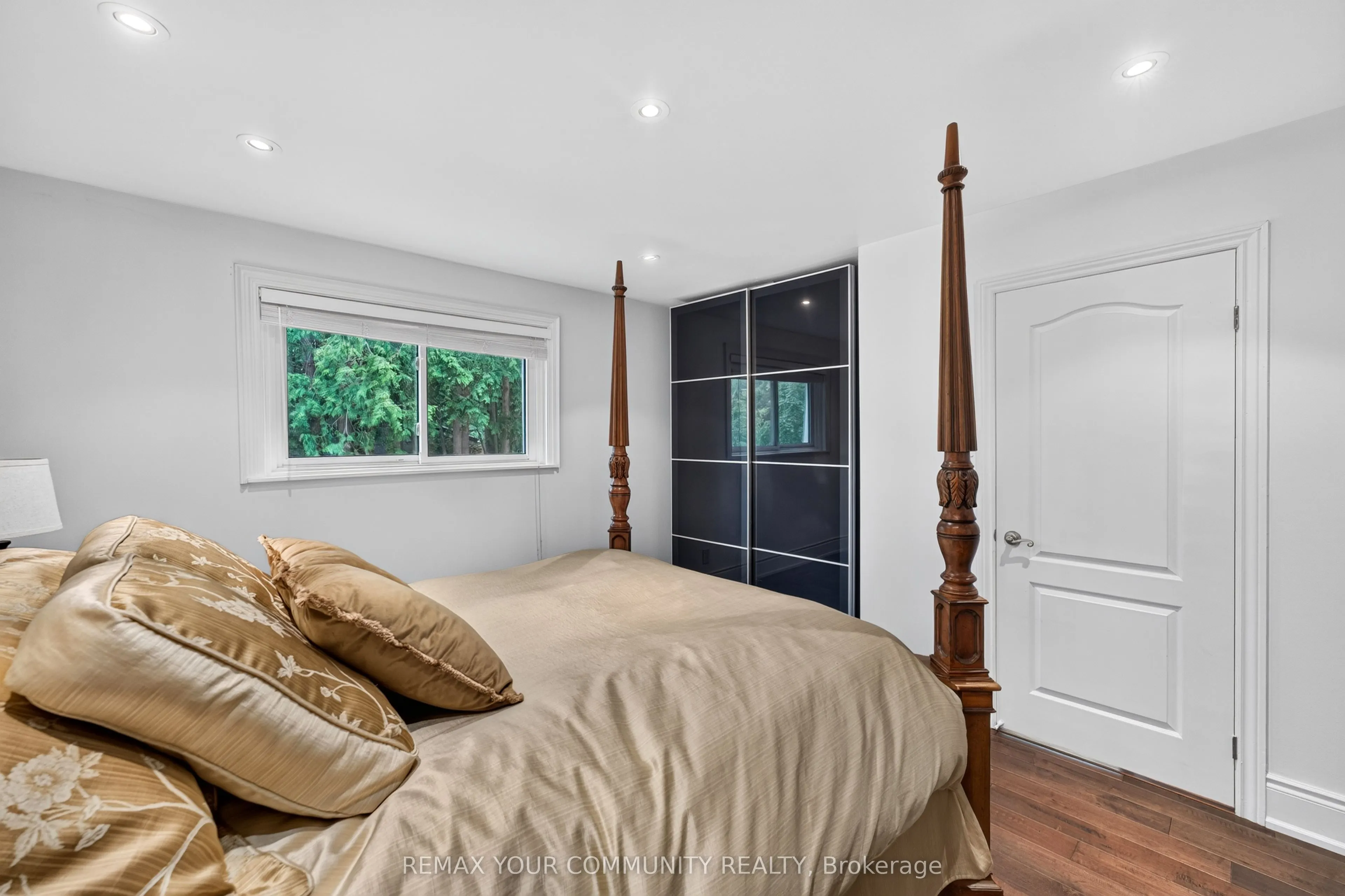 44 Pineridge Drive
