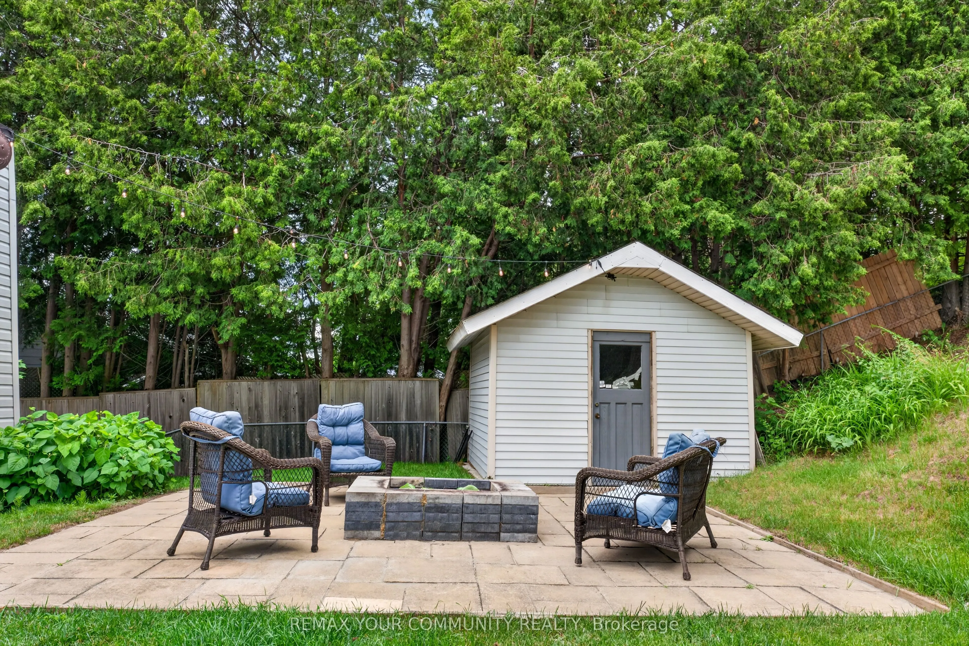 44 Pineridge Drive