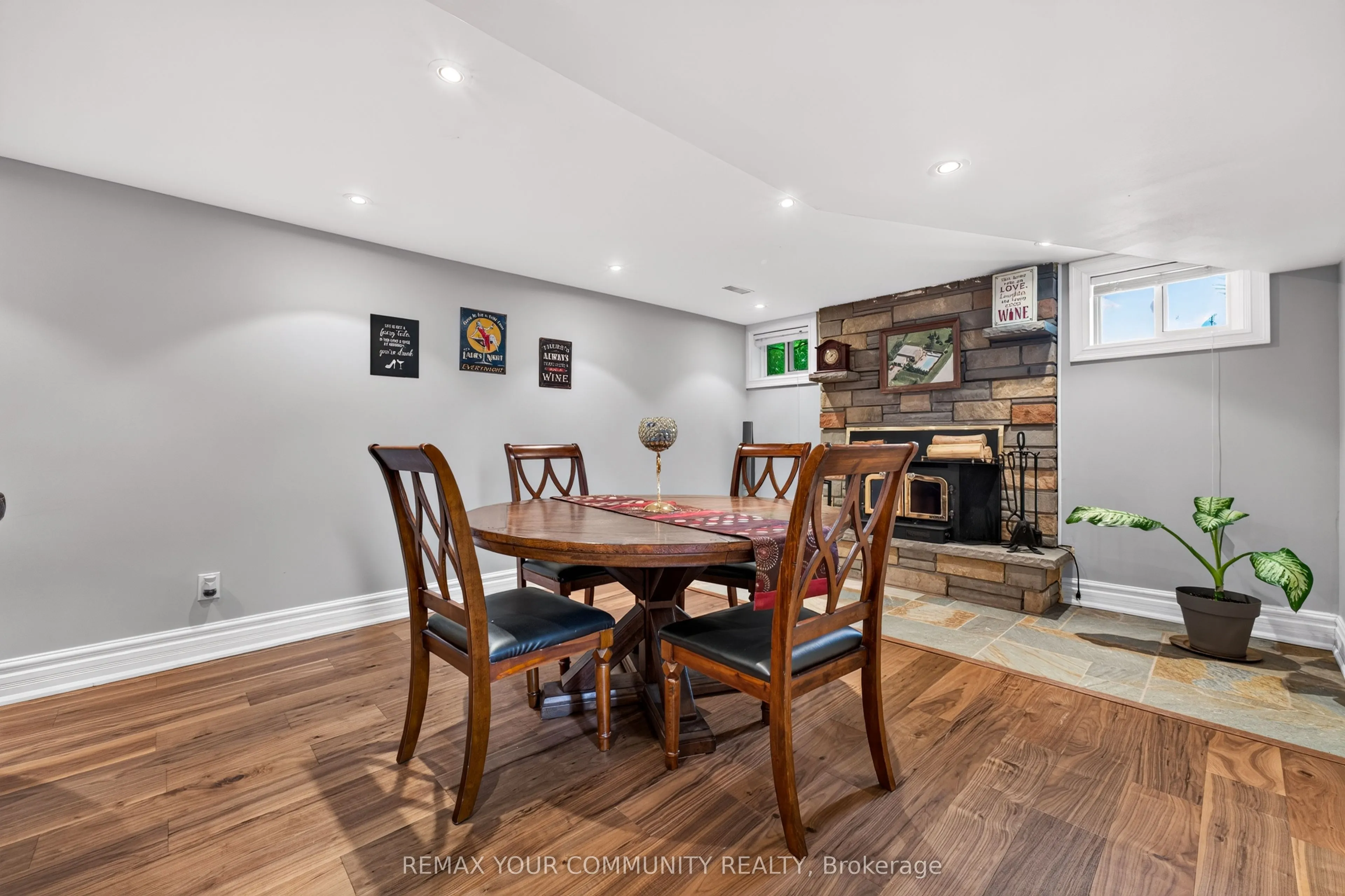 44 Pineridge Drive