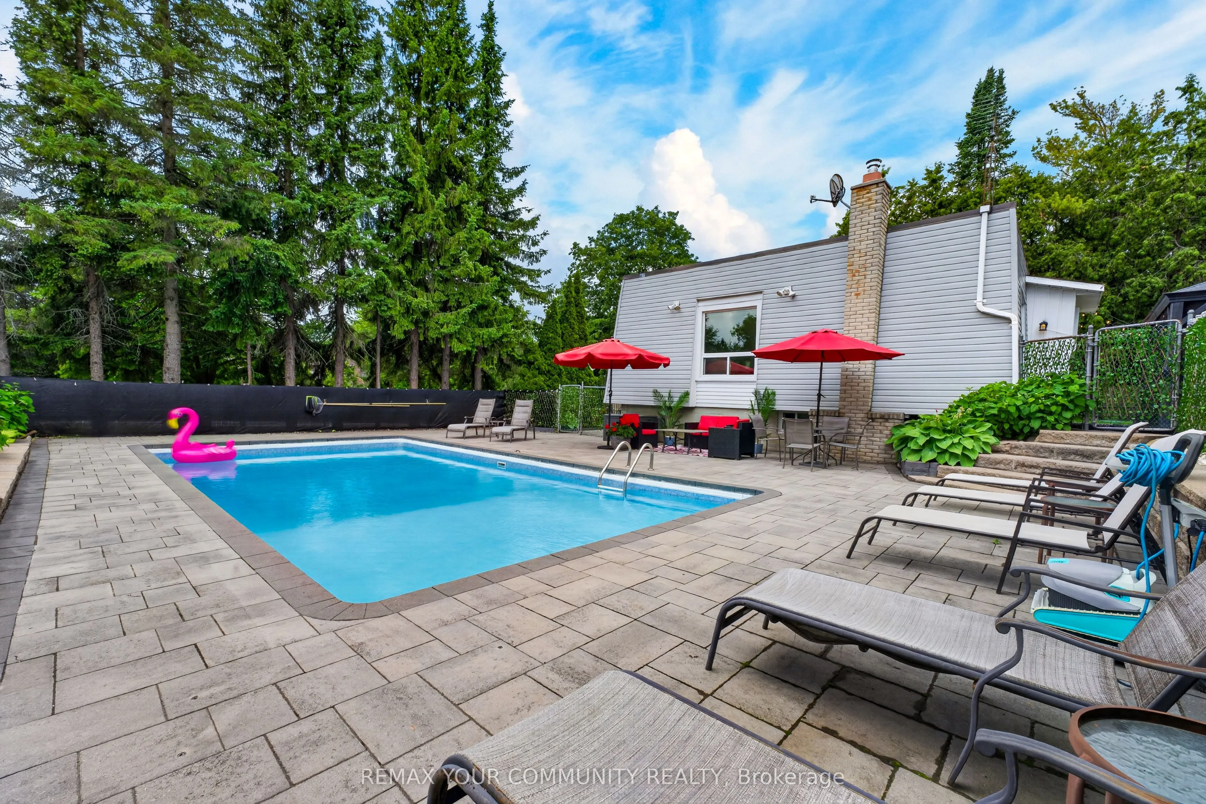 44 Pineridge Drive
