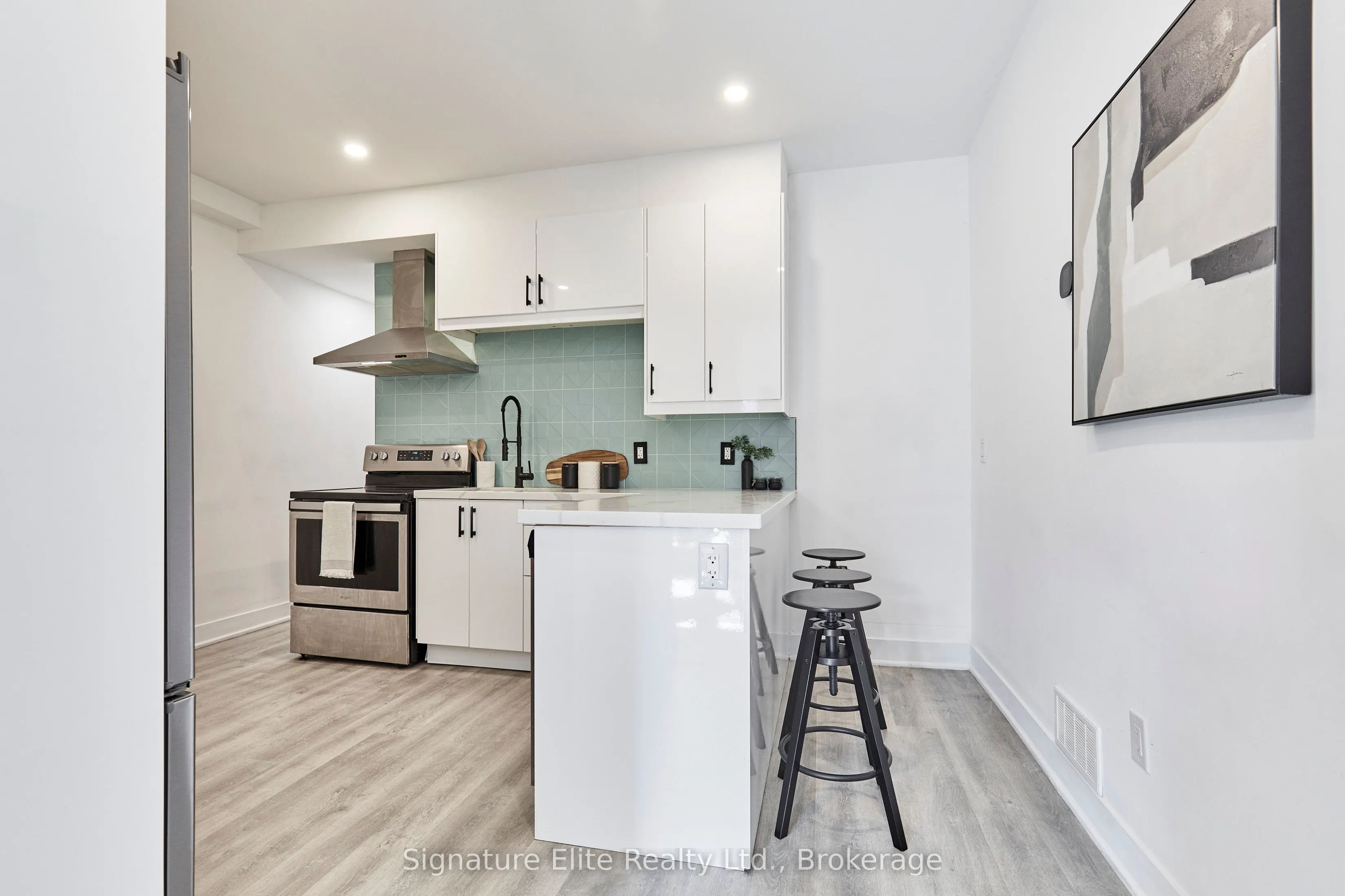 154 Mulock Avenue