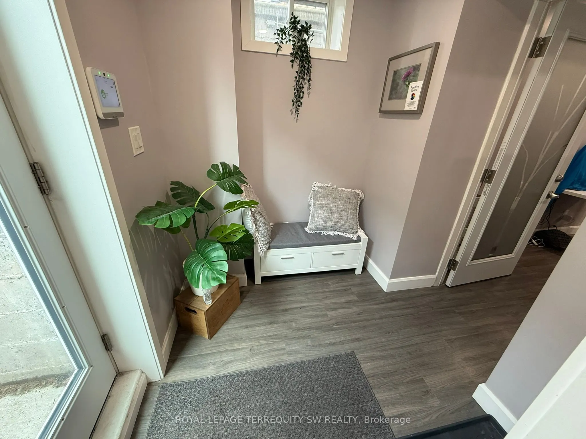 2134 Dundas Street W #1 Lower