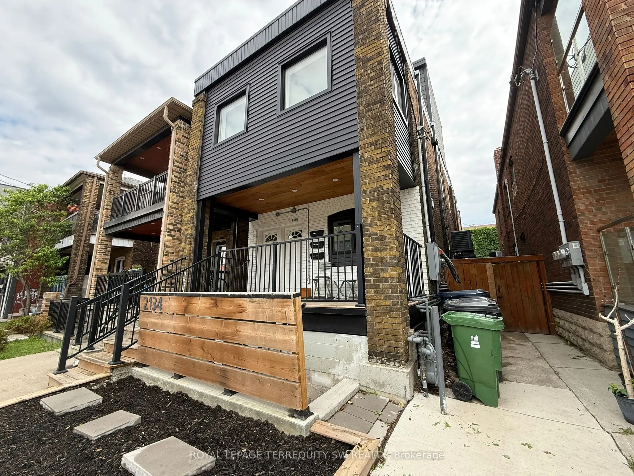 2134 Dundas Street W #1 Lower
