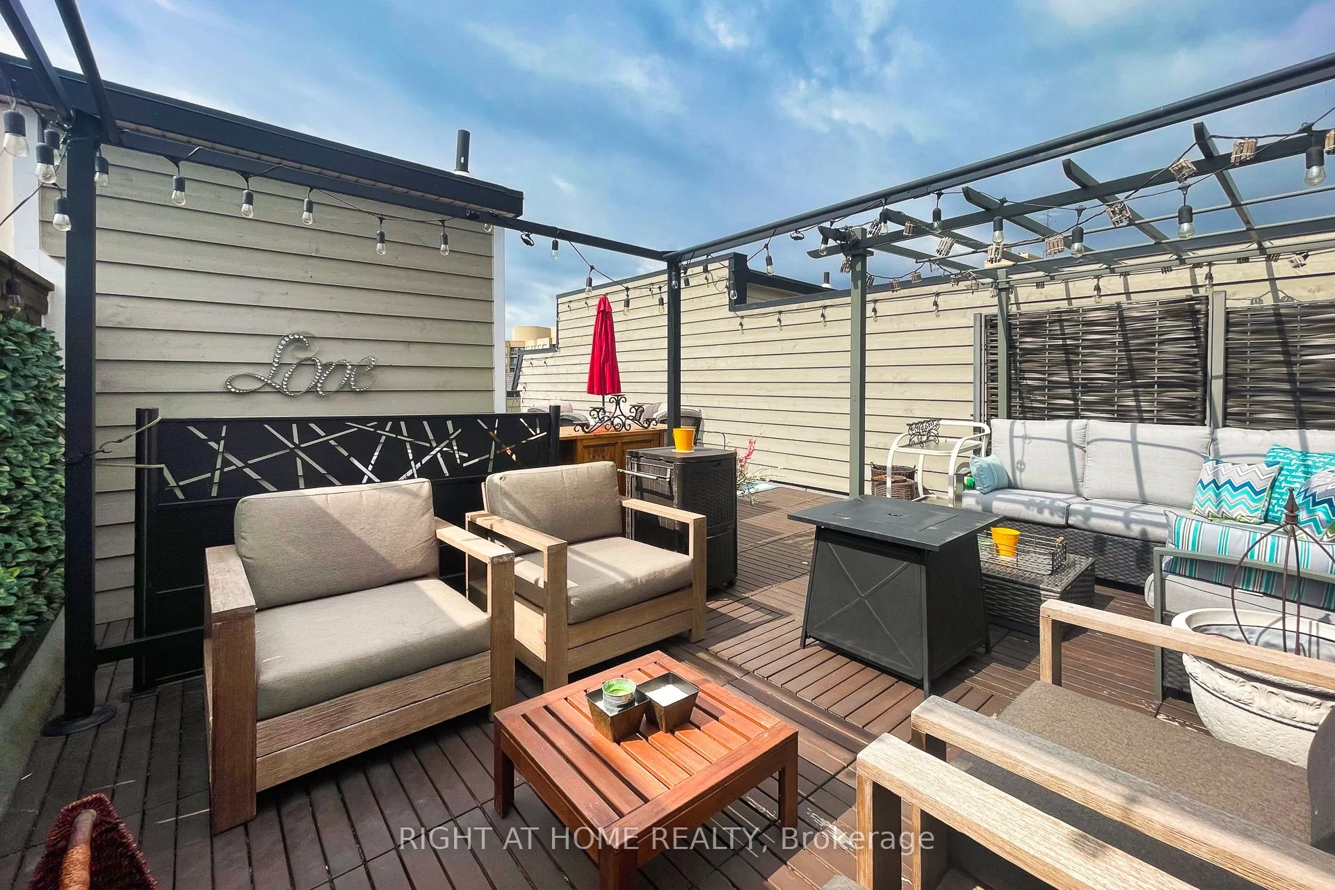 120 BRONTE Road #10