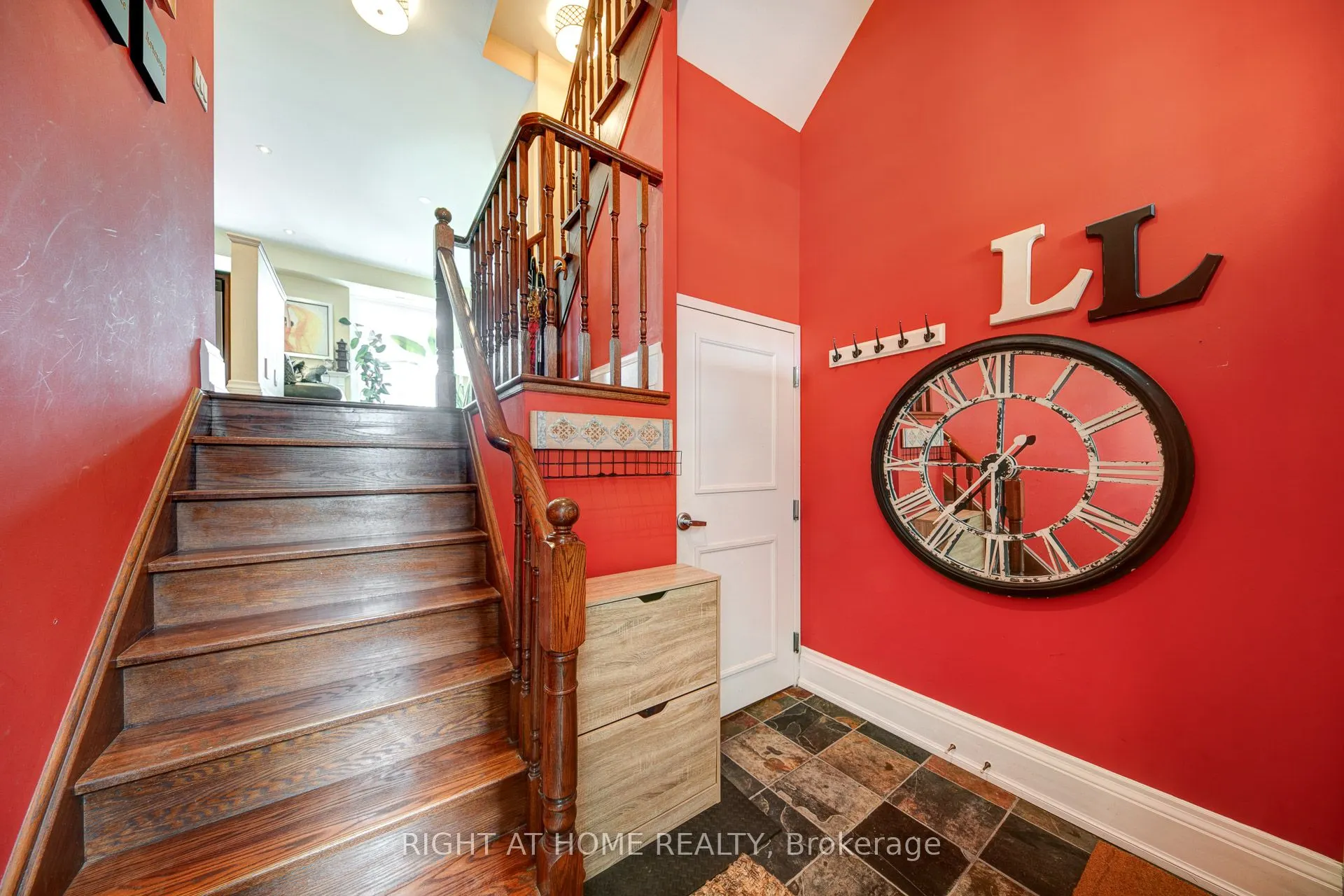 120 BRONTE Road #10