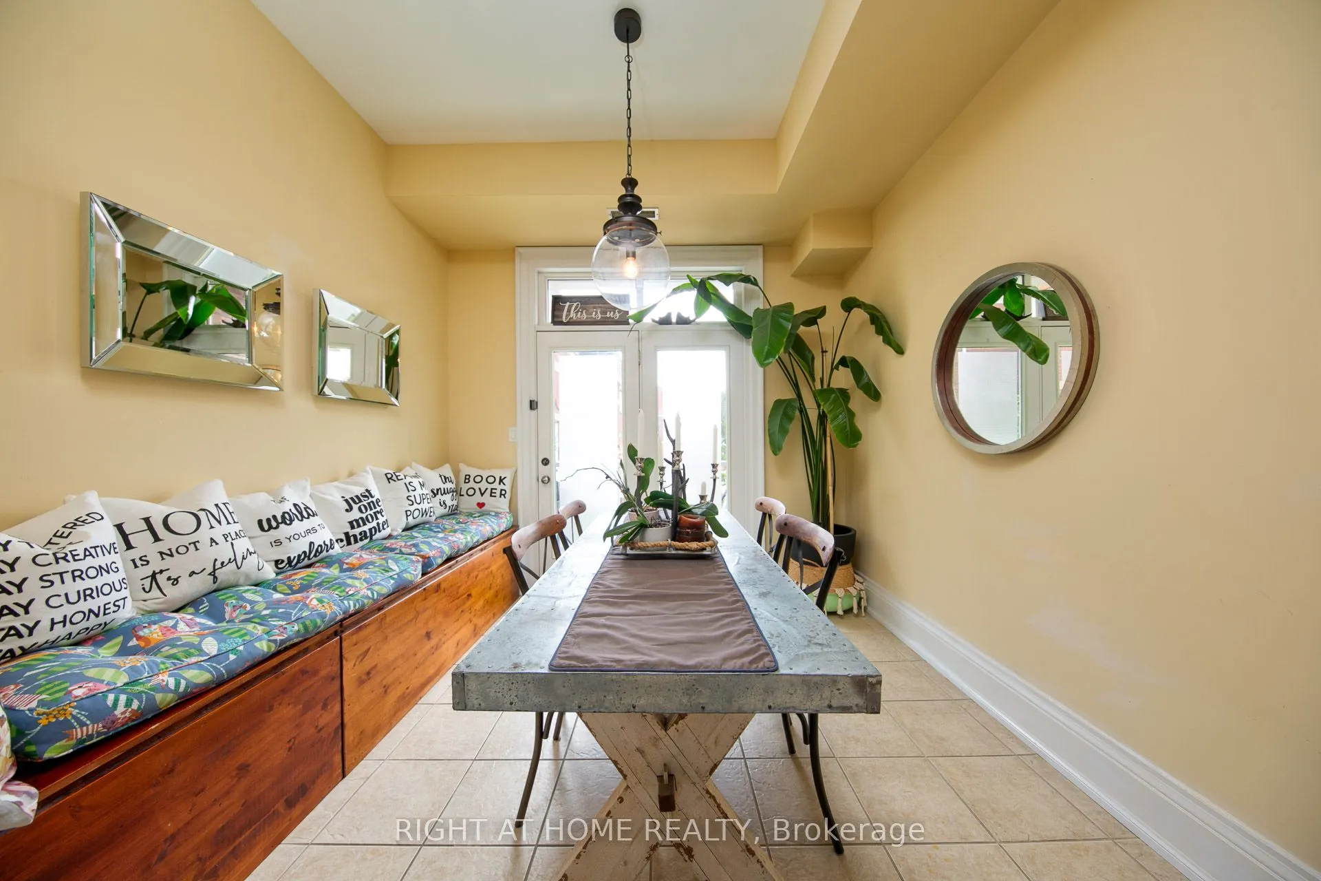 120 BRONTE Road #10