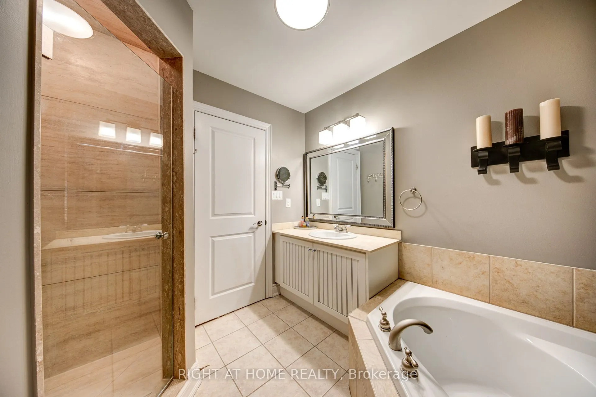 120 BRONTE Road #10