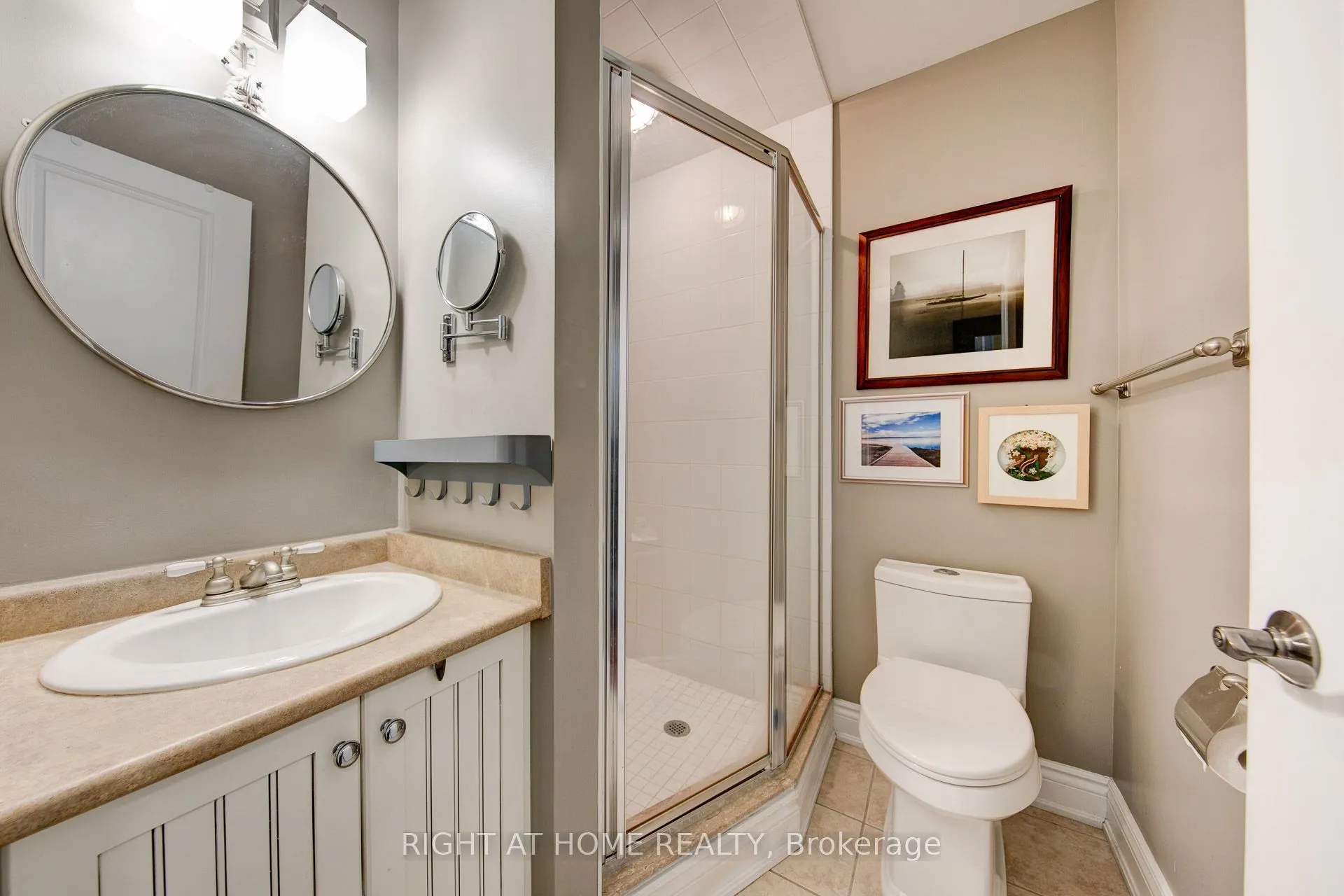 120 BRONTE Road #10