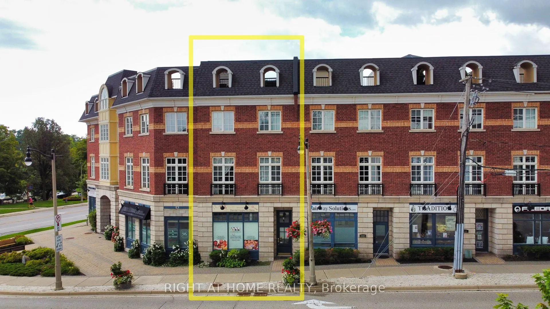120 BRONTE Road #10