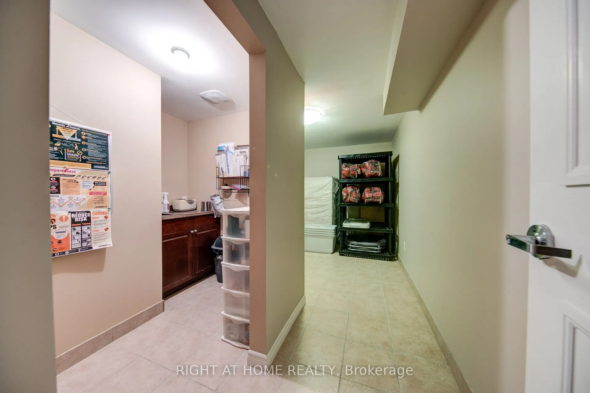 120 BRONTE Road #10