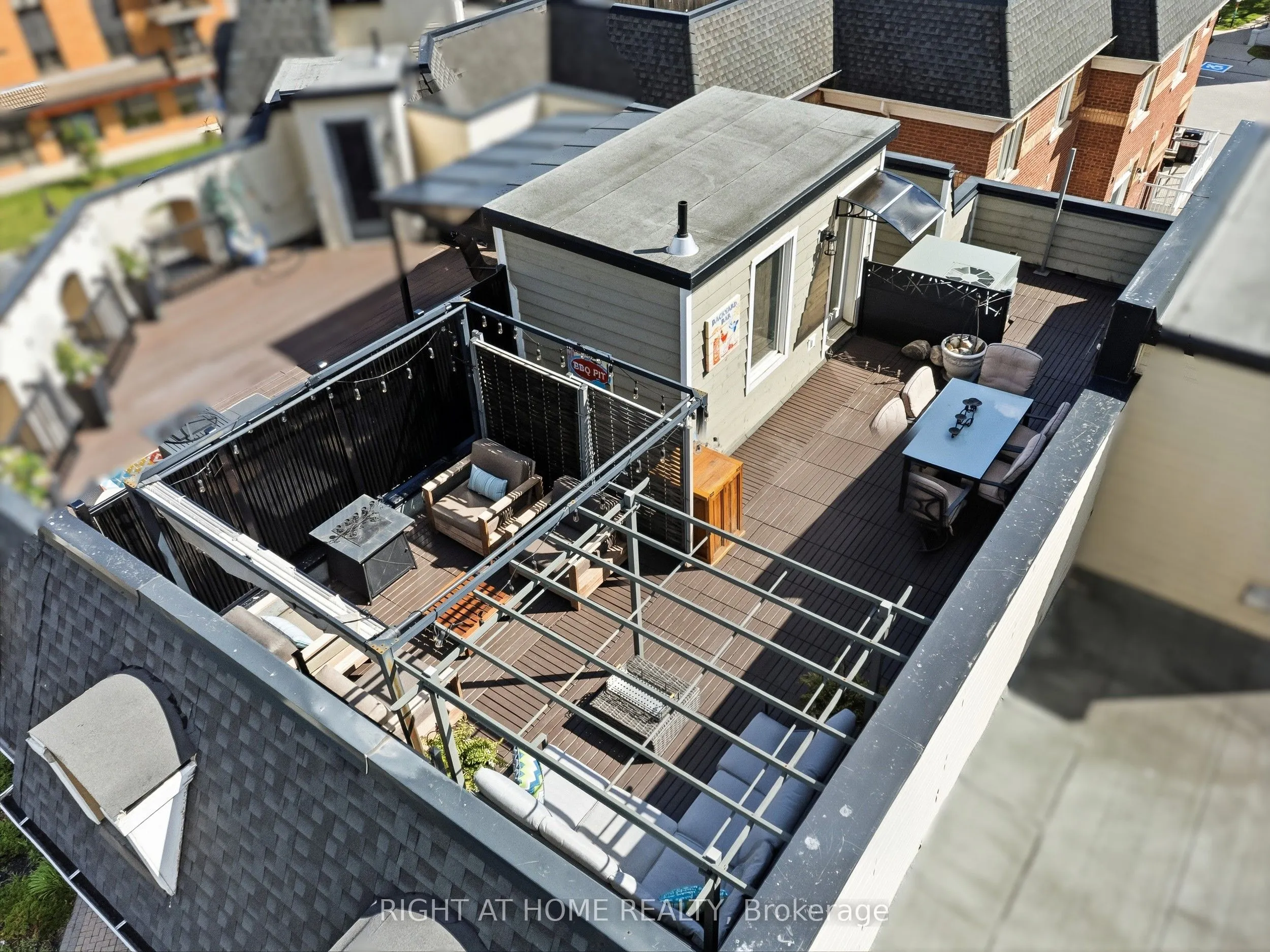 120 BRONTE Road #10