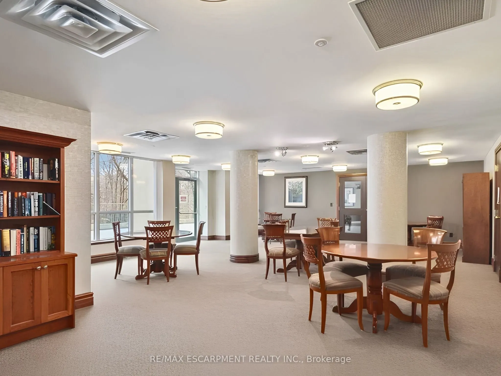 2545 Erin Centre Boulevard #509