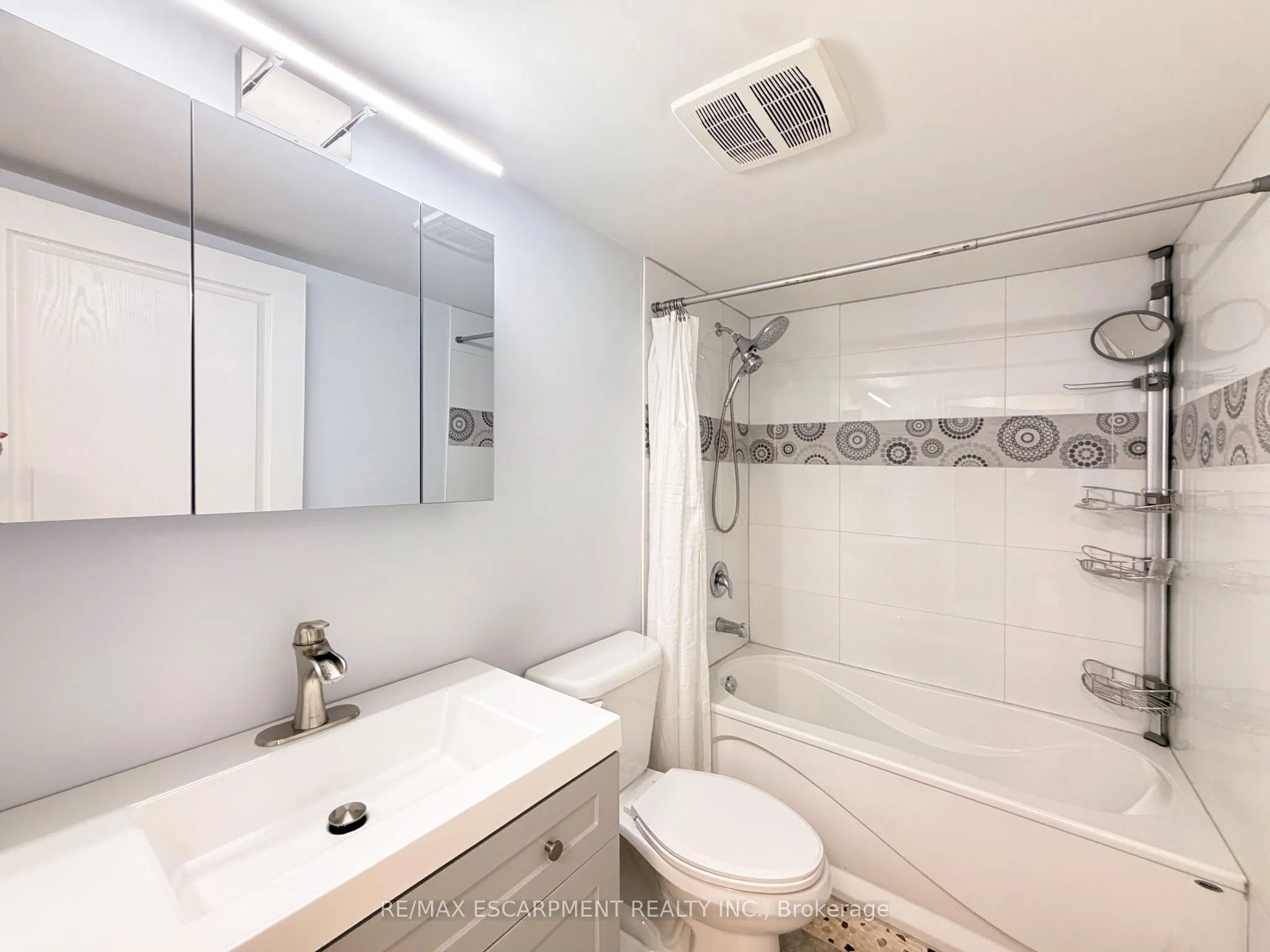 2545 Erin Centre Boulevard #509
