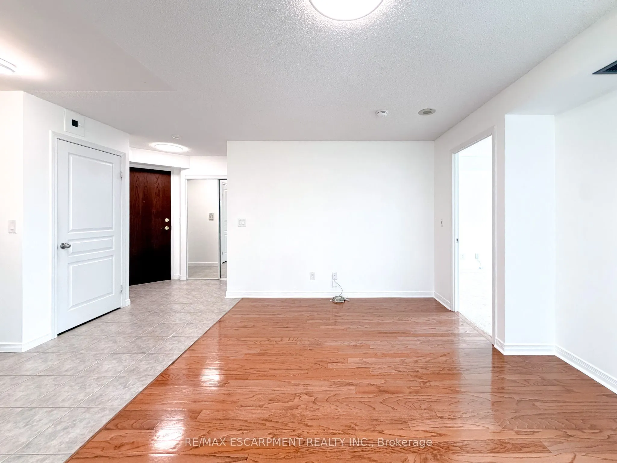 2545 Erin Centre Boulevard #509