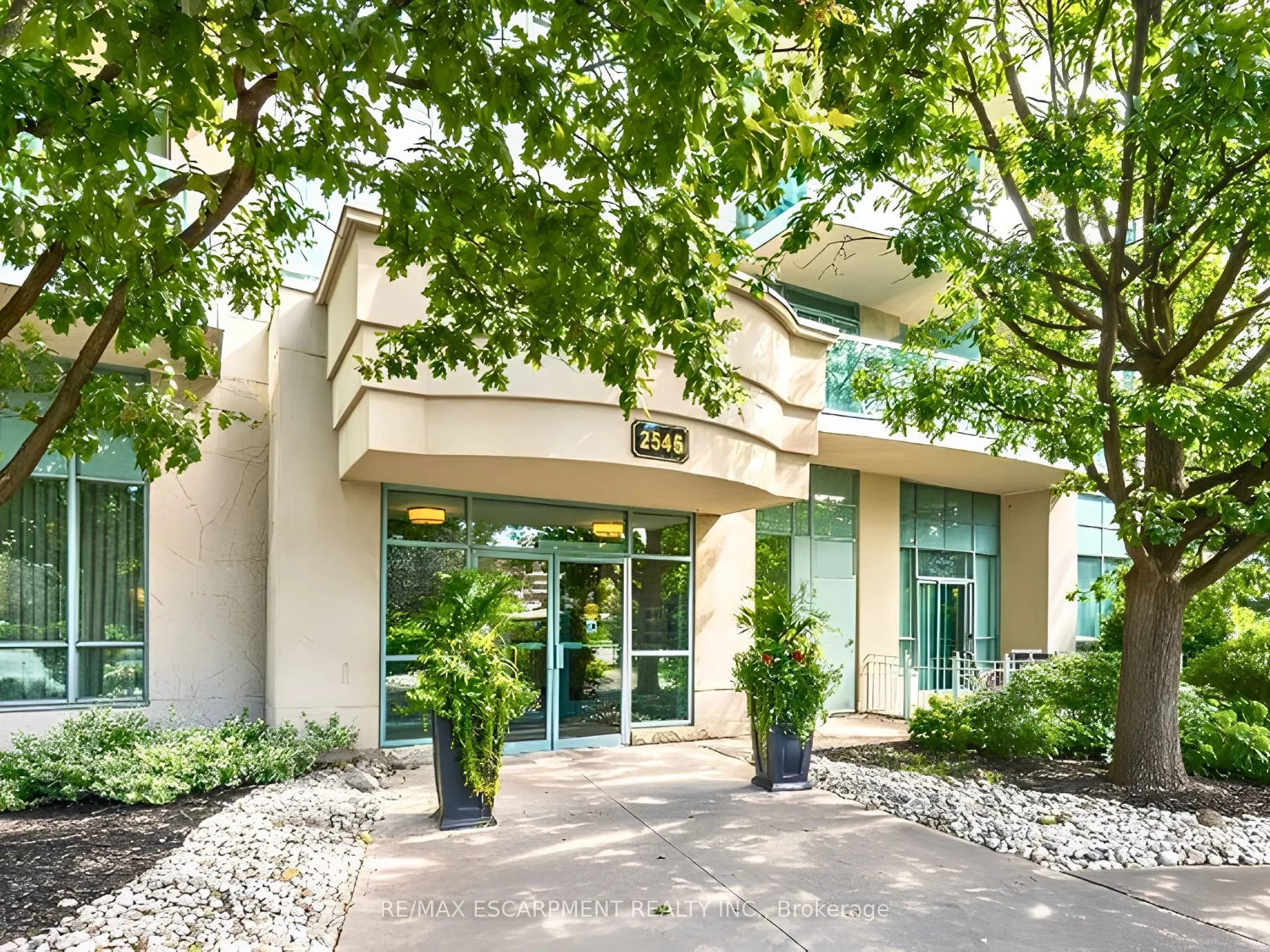 2545 Erin Centre Boulevard #509
