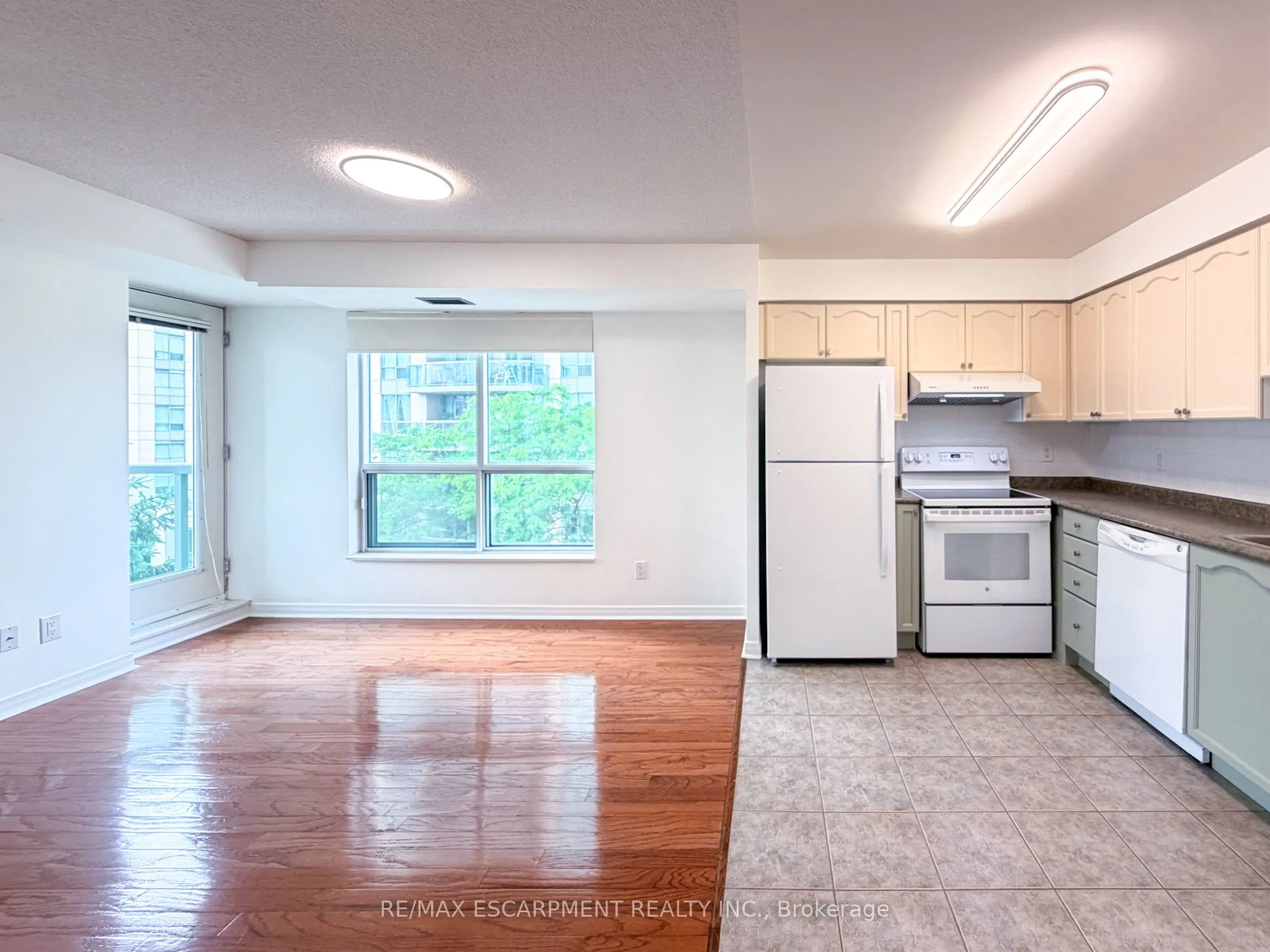 2545 Erin Centre Boulevard #509