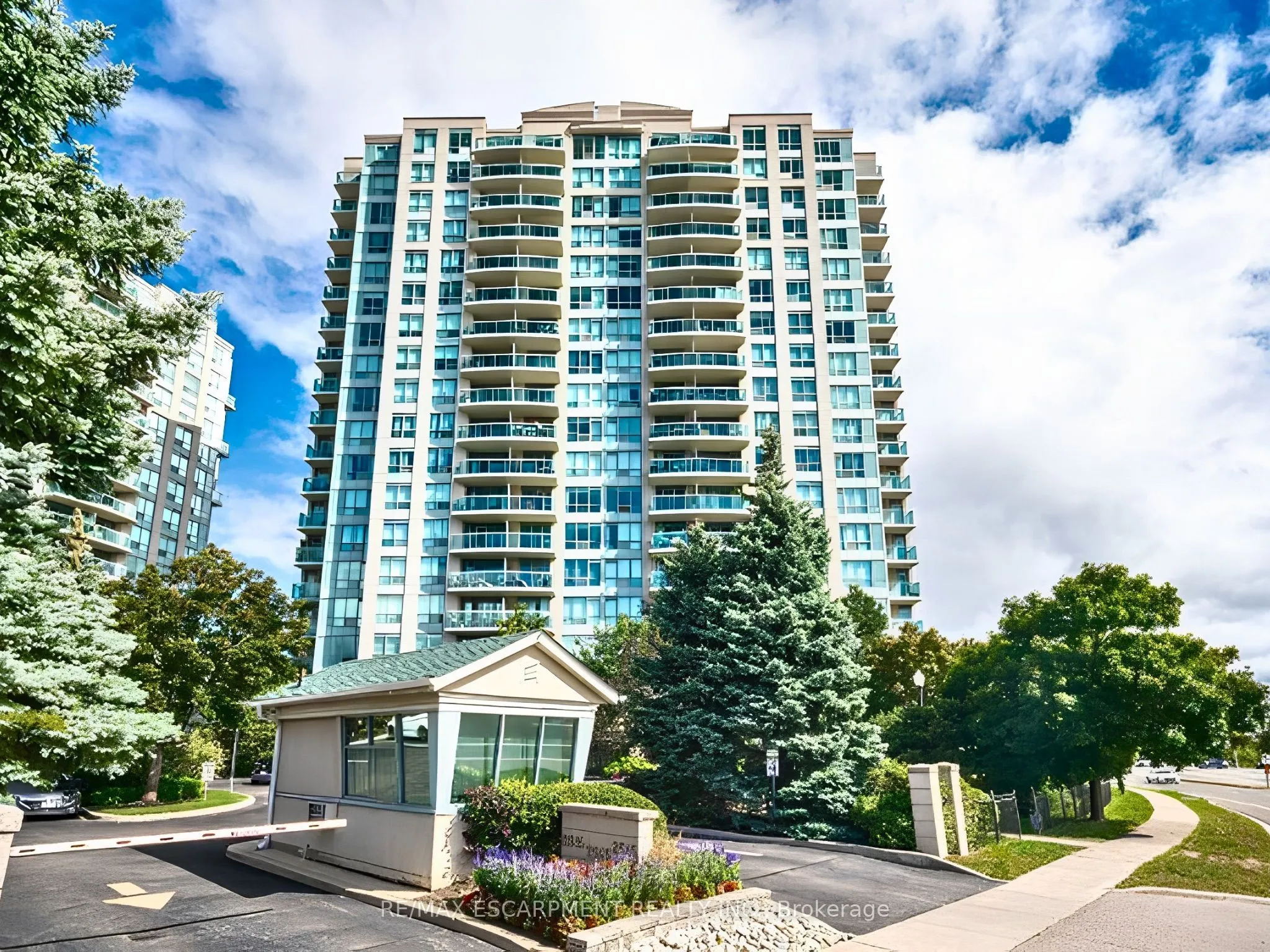 2545 Erin Centre Boulevard #509