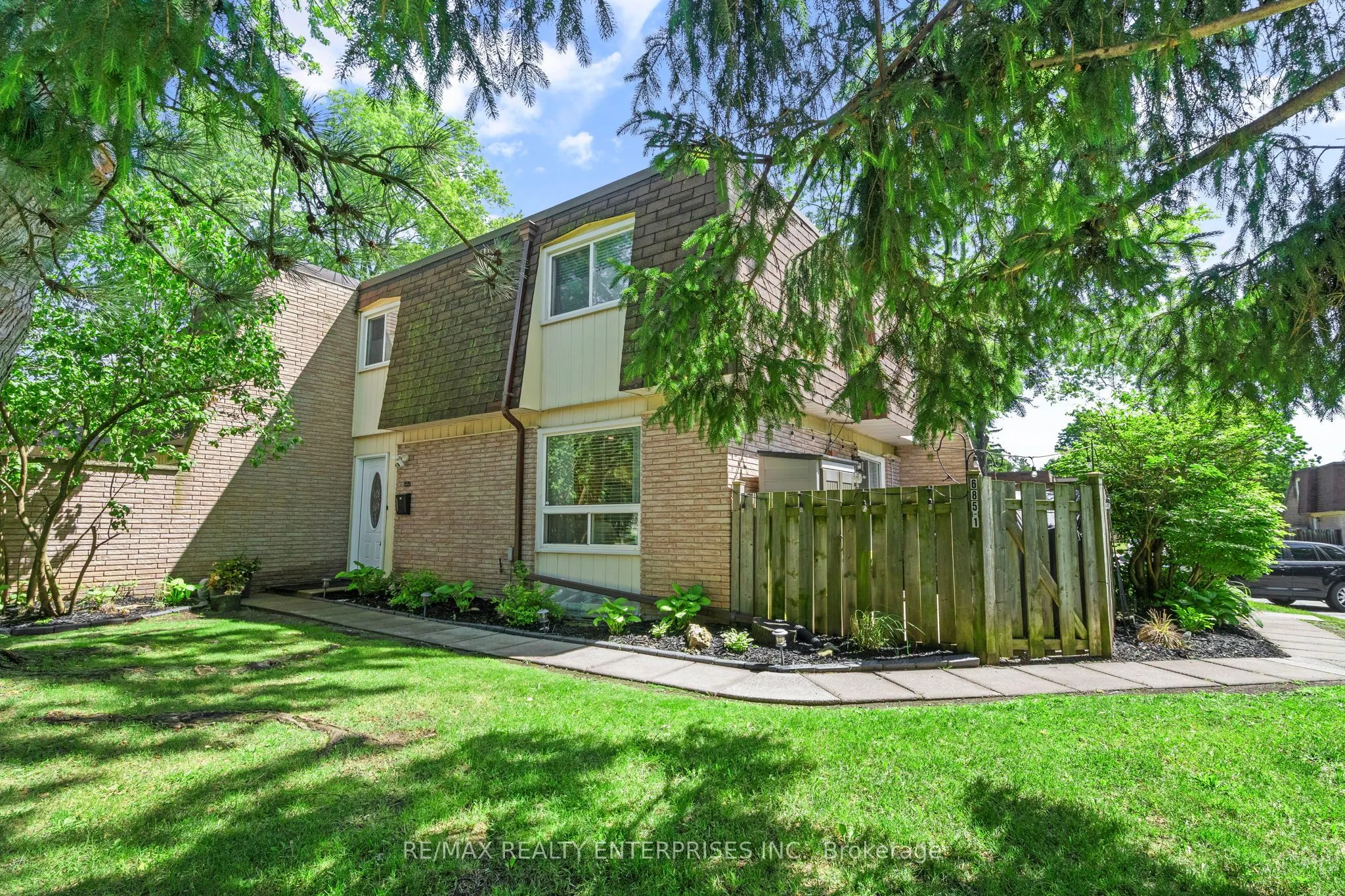 685 Francis Road #1