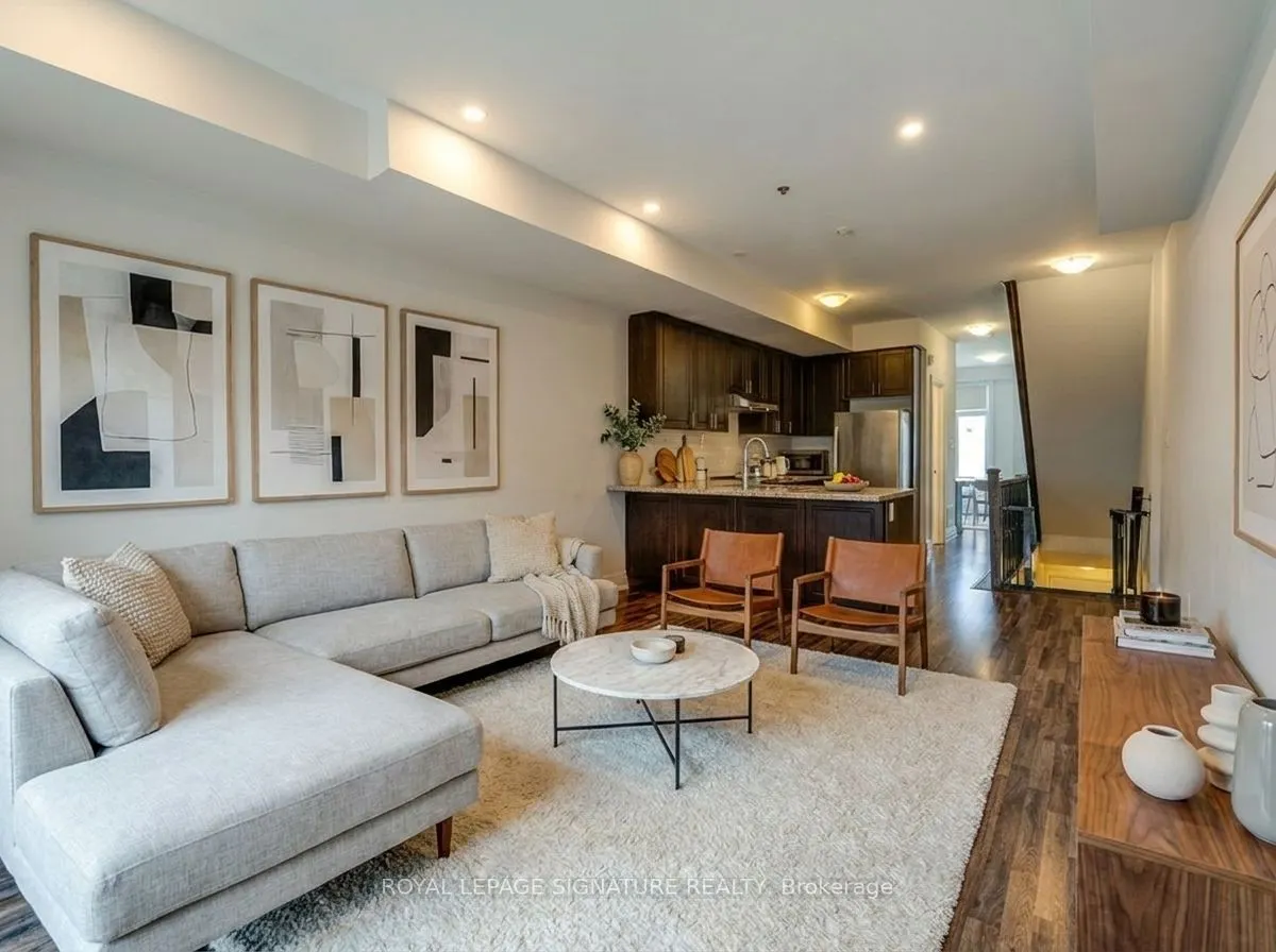 59 Creekbank Road #Upper