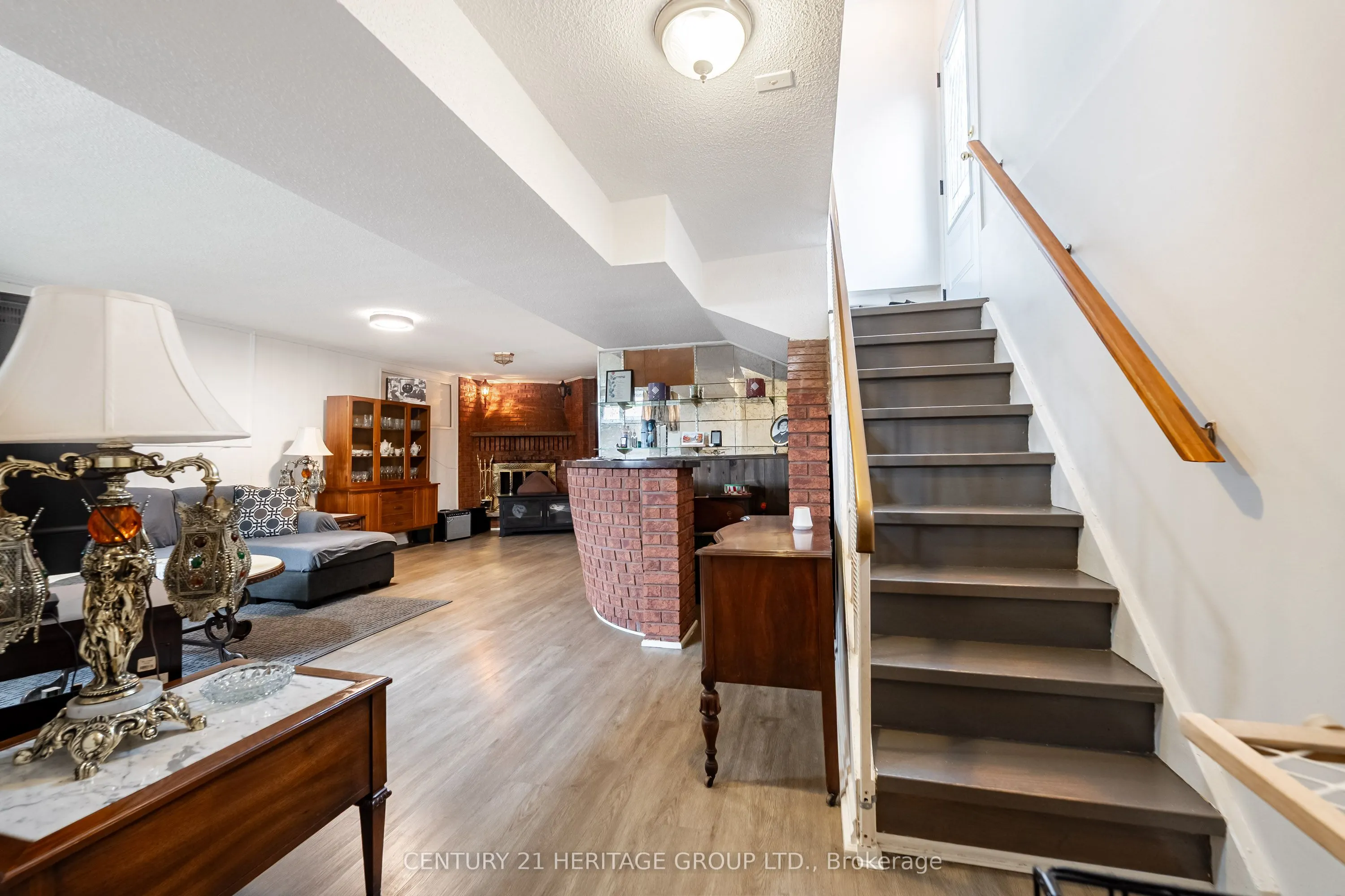 19 Lantos Court