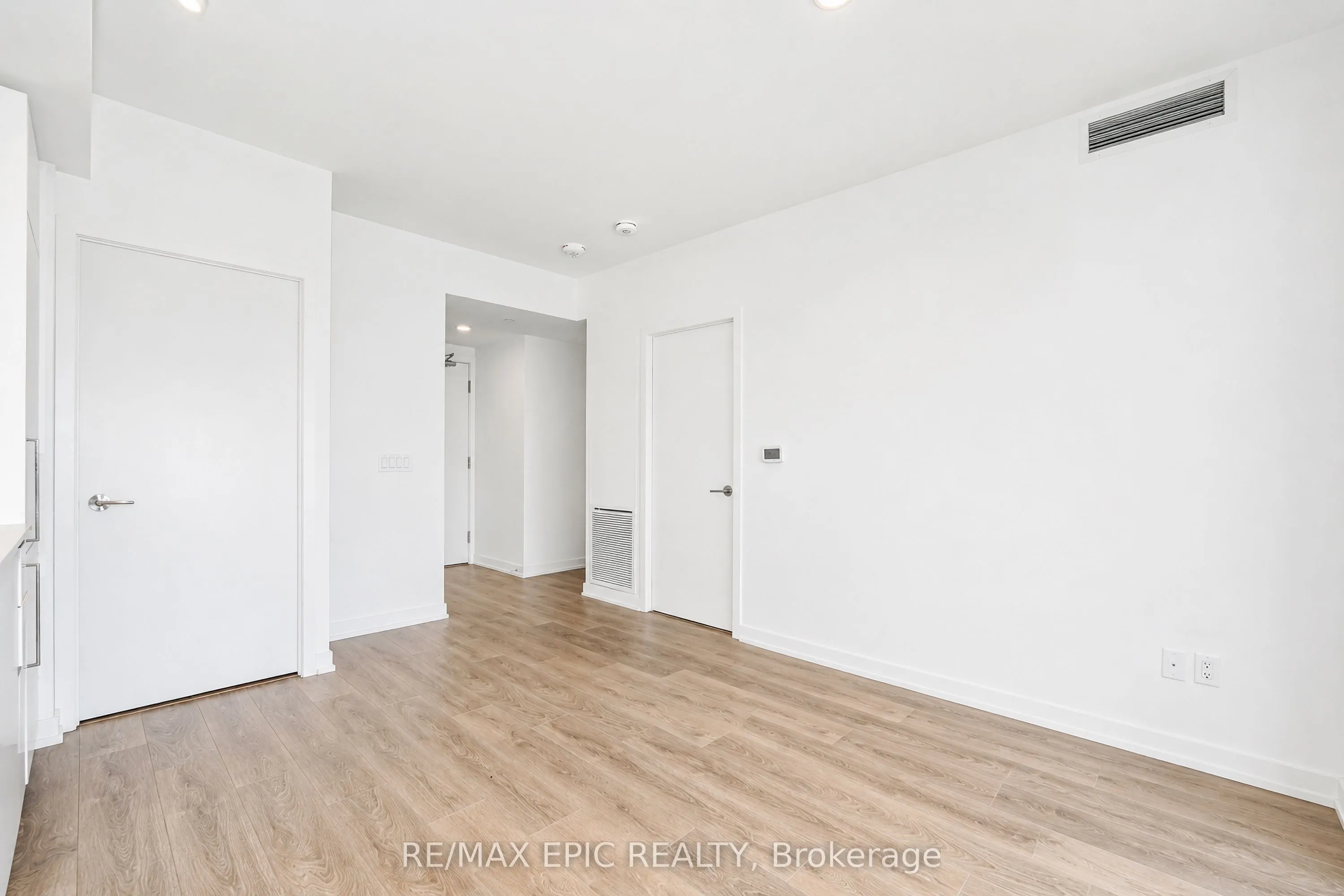 1100 Sheppard Street W #928