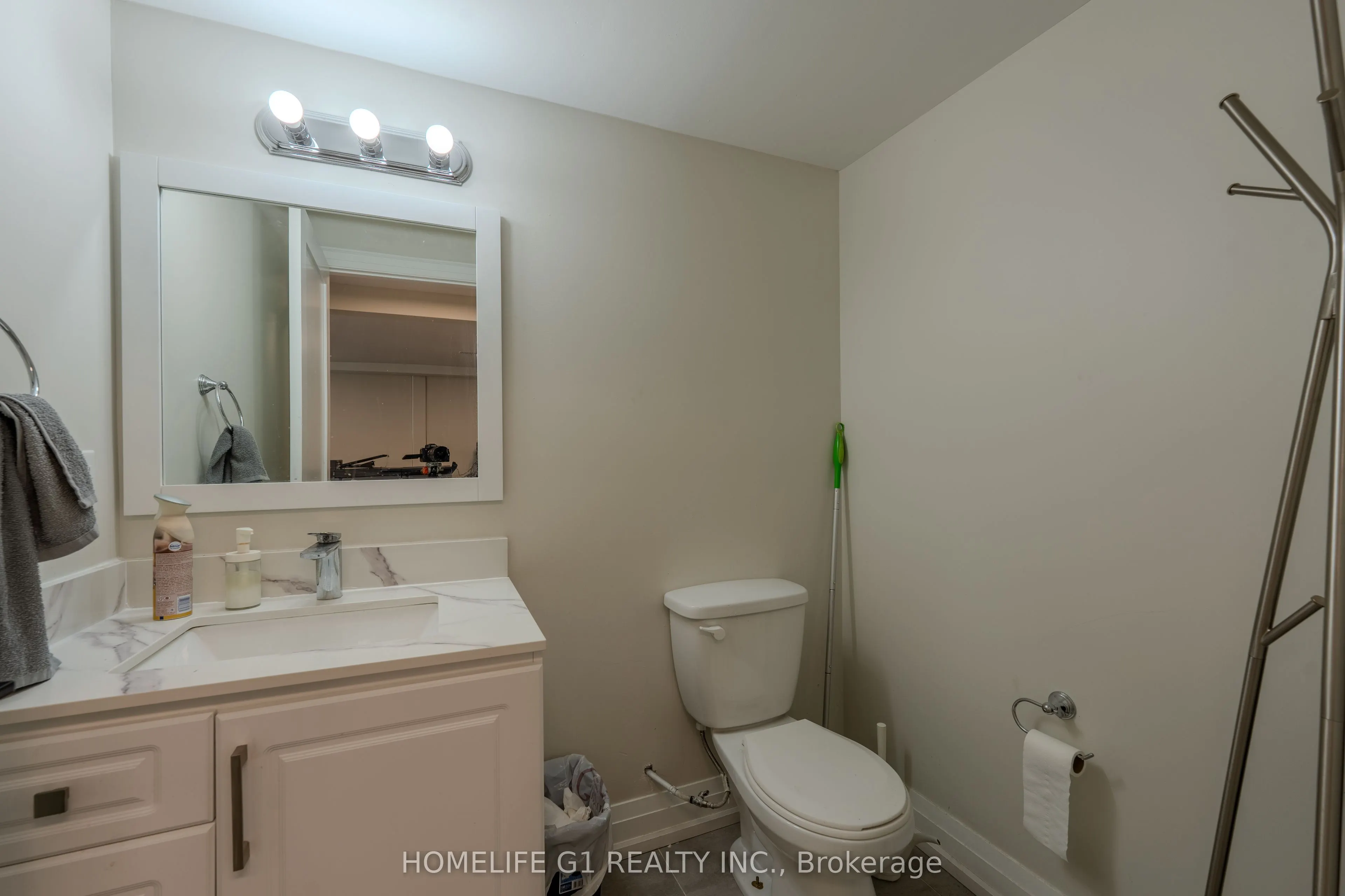 2601 Matheson Boulevard #8