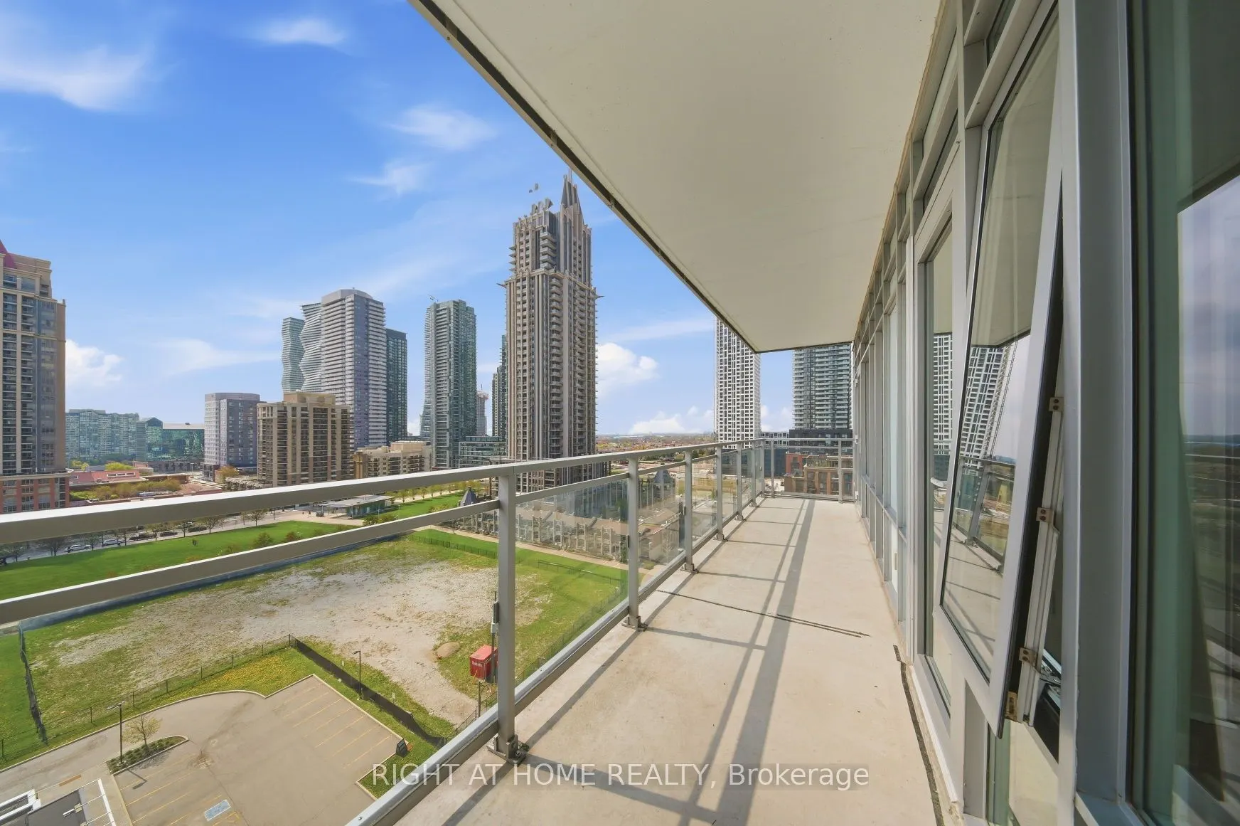 365 Prince Of Wales Drive #1105