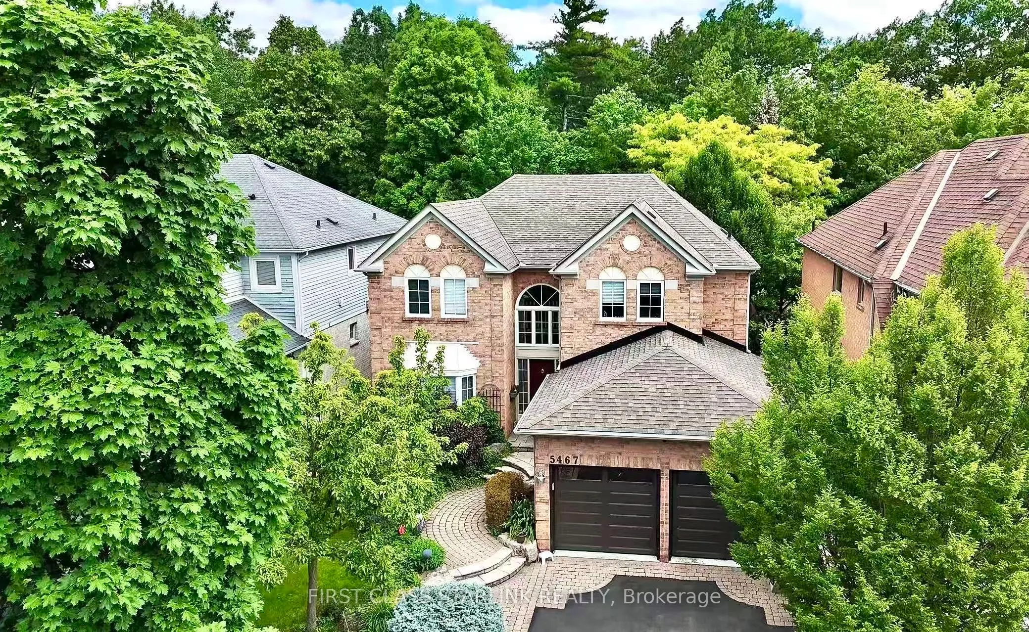 5467 Planters Wood Court