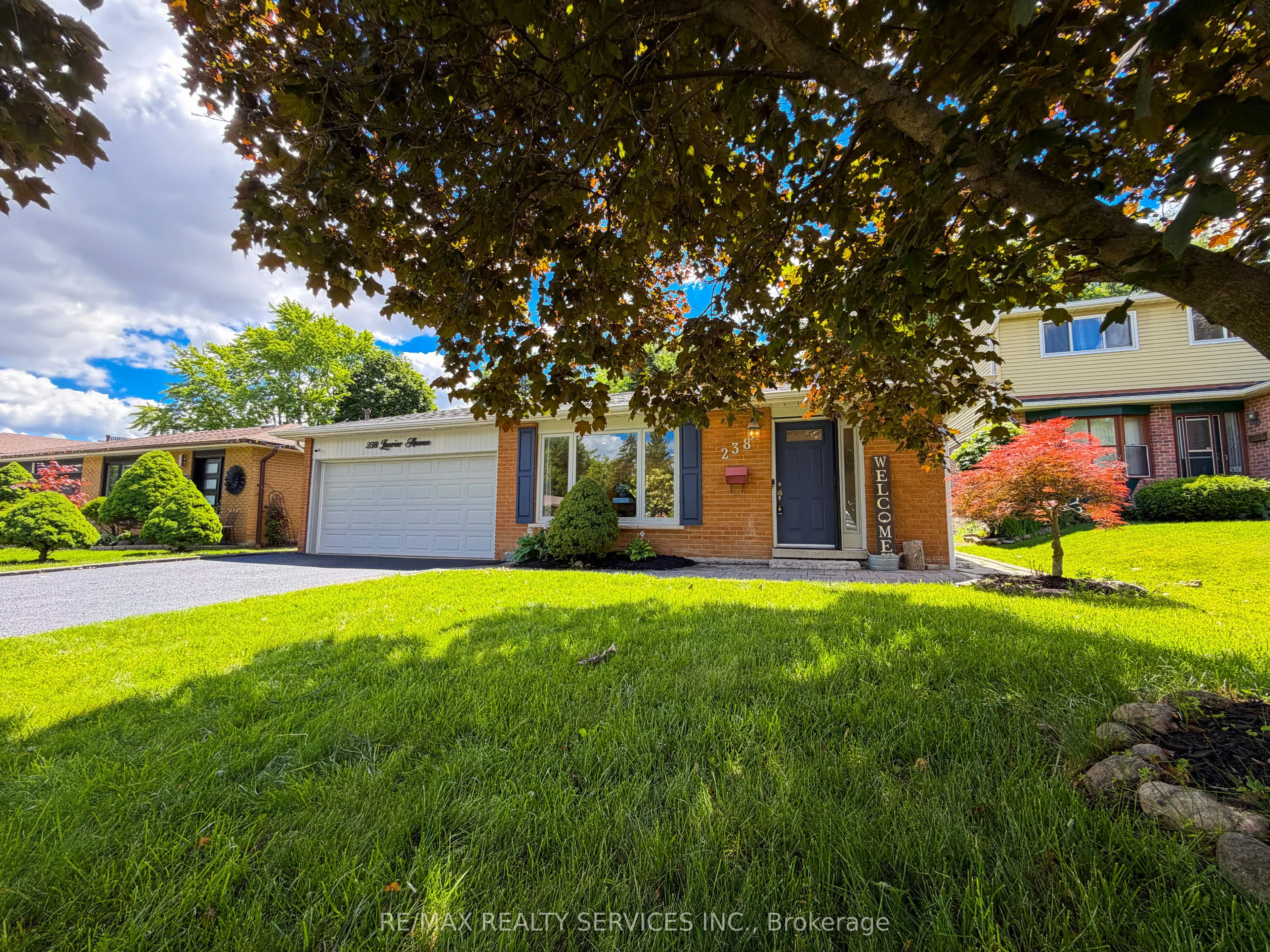 238 Laurier Avenue