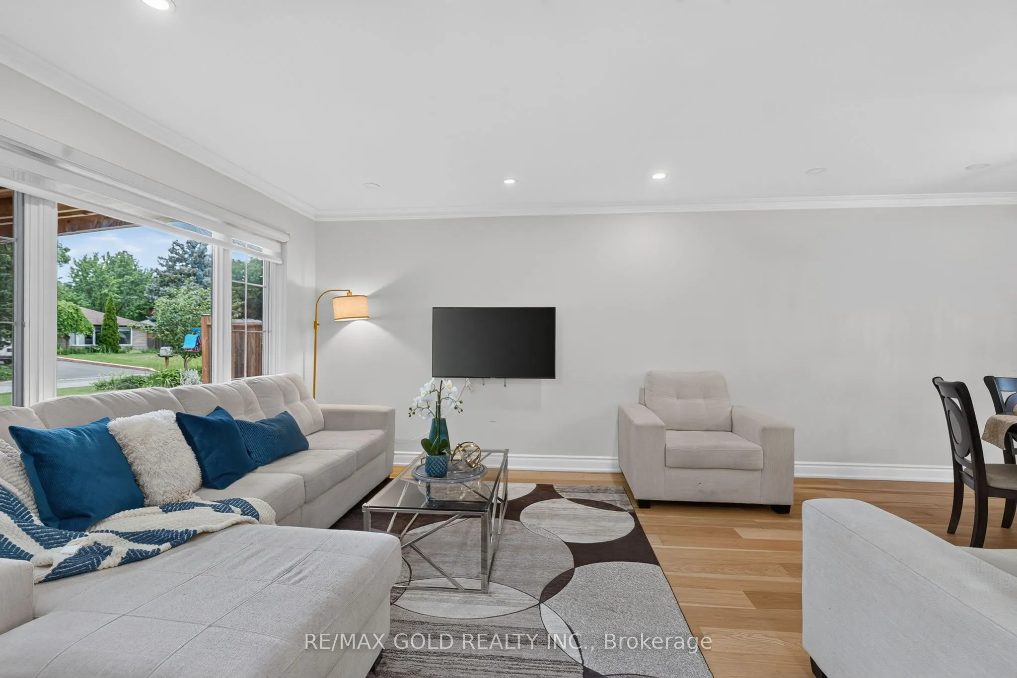 40 Devonshire Drive