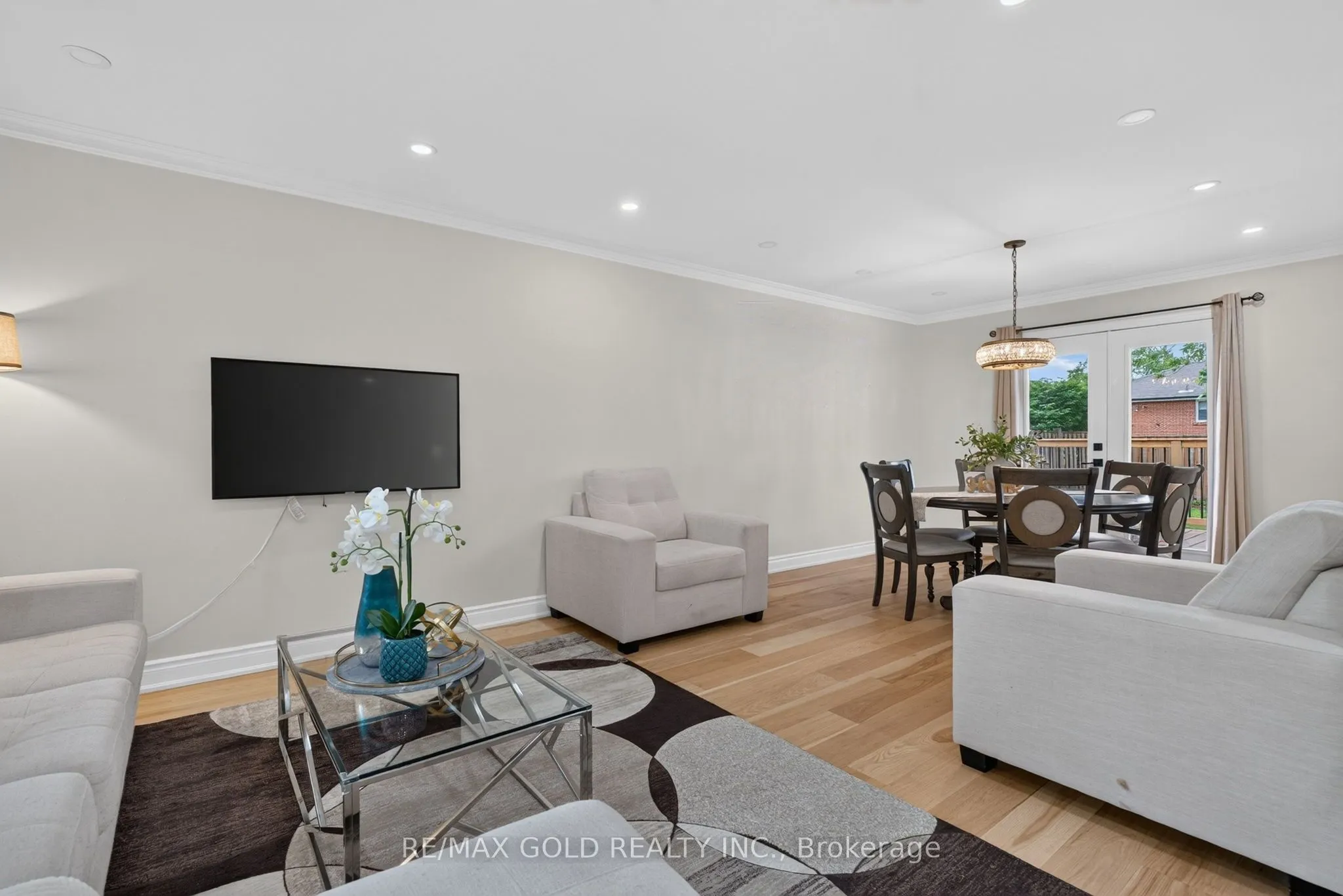 40 Devonshire Drive