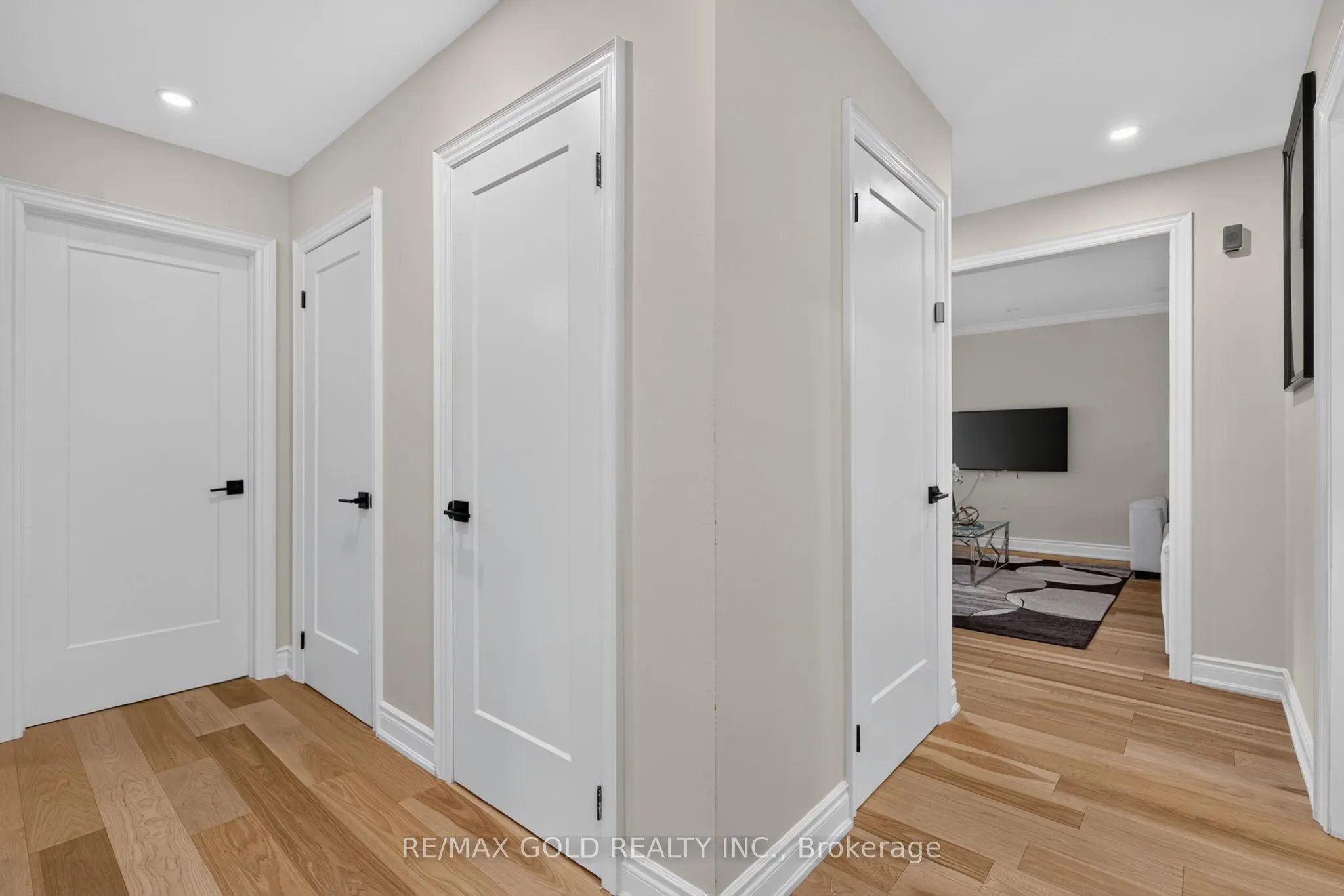 40 Devonshire Drive