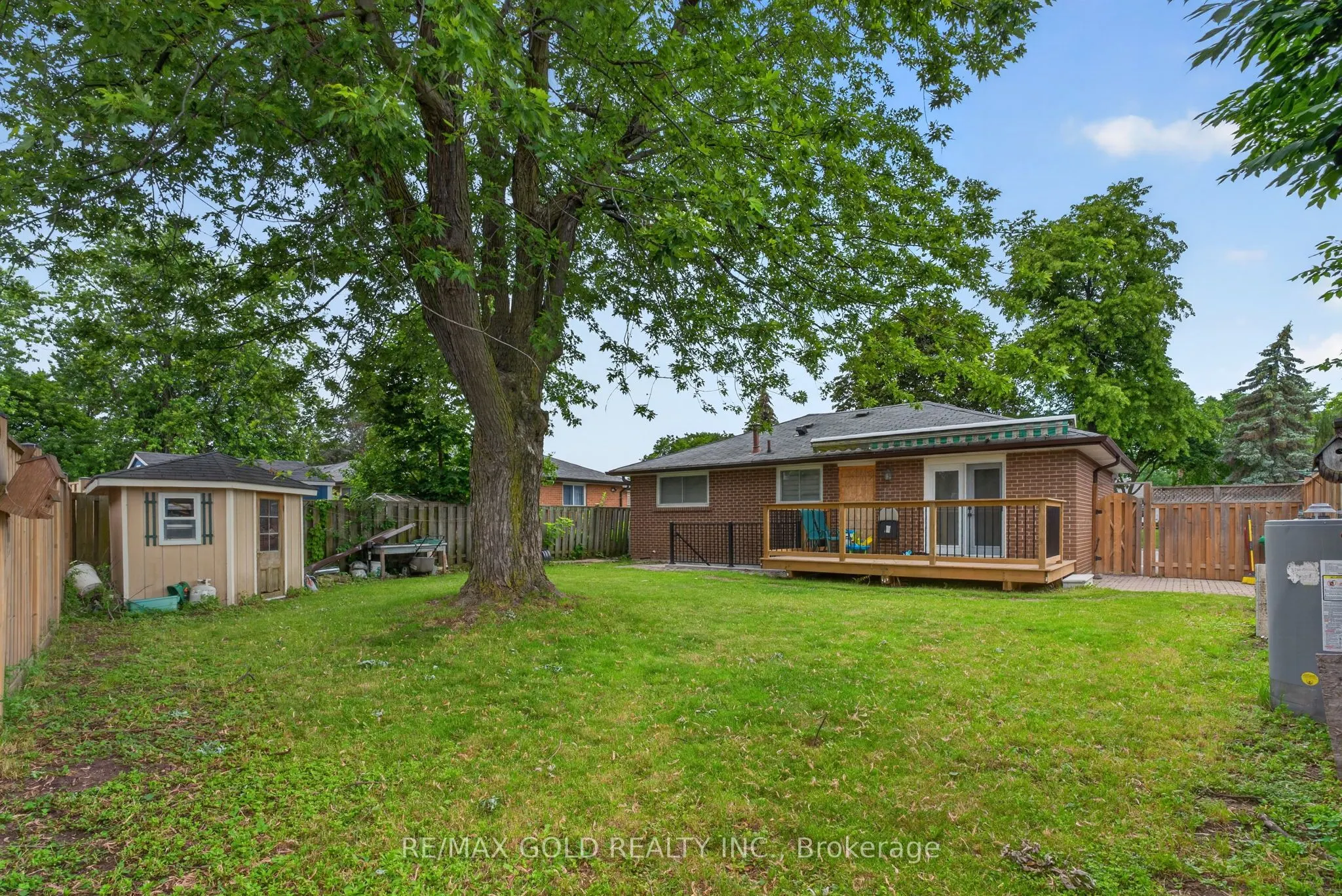 40 Devonshire Drive