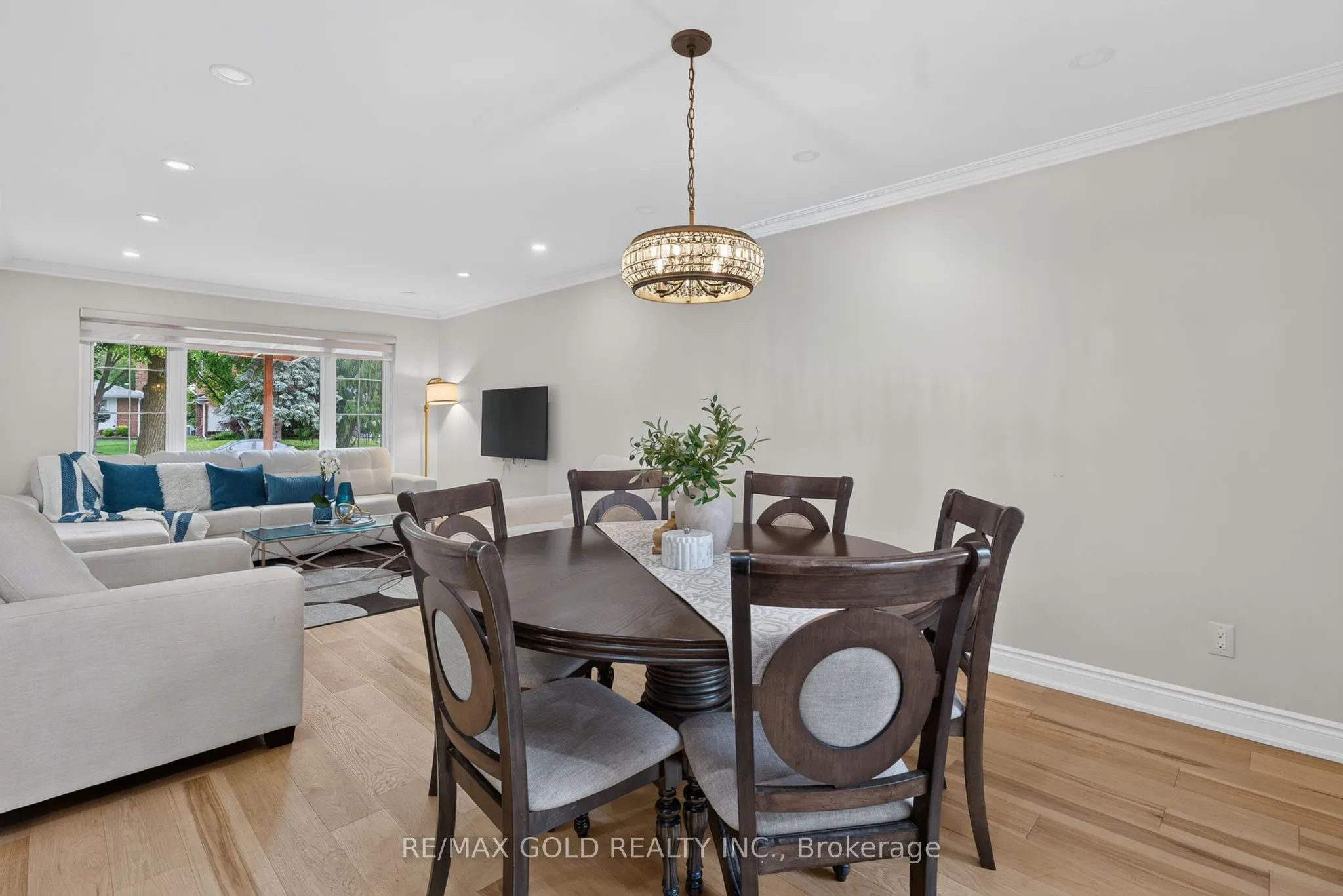 40 Devonshire Drive