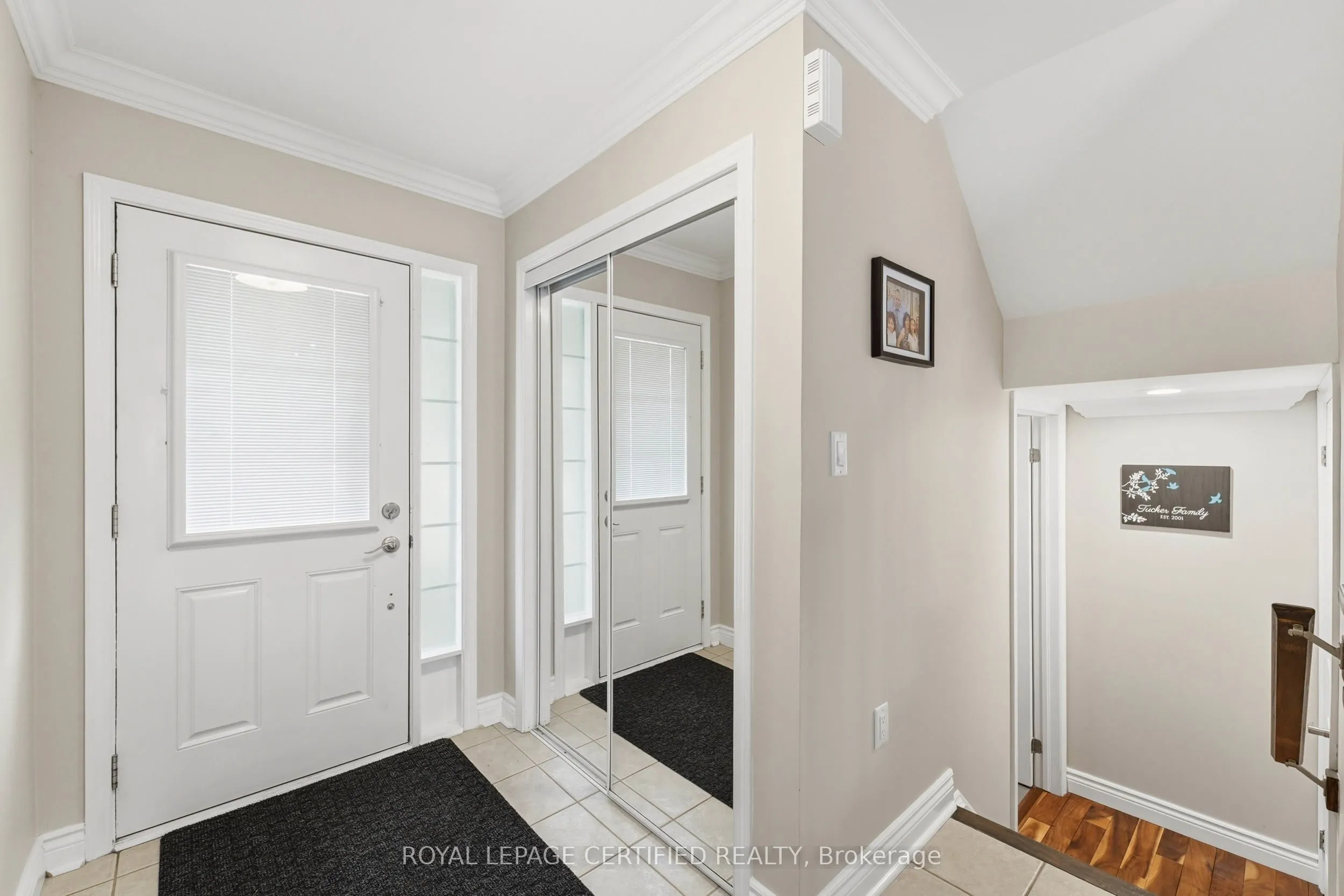 1149 Barr Crescent