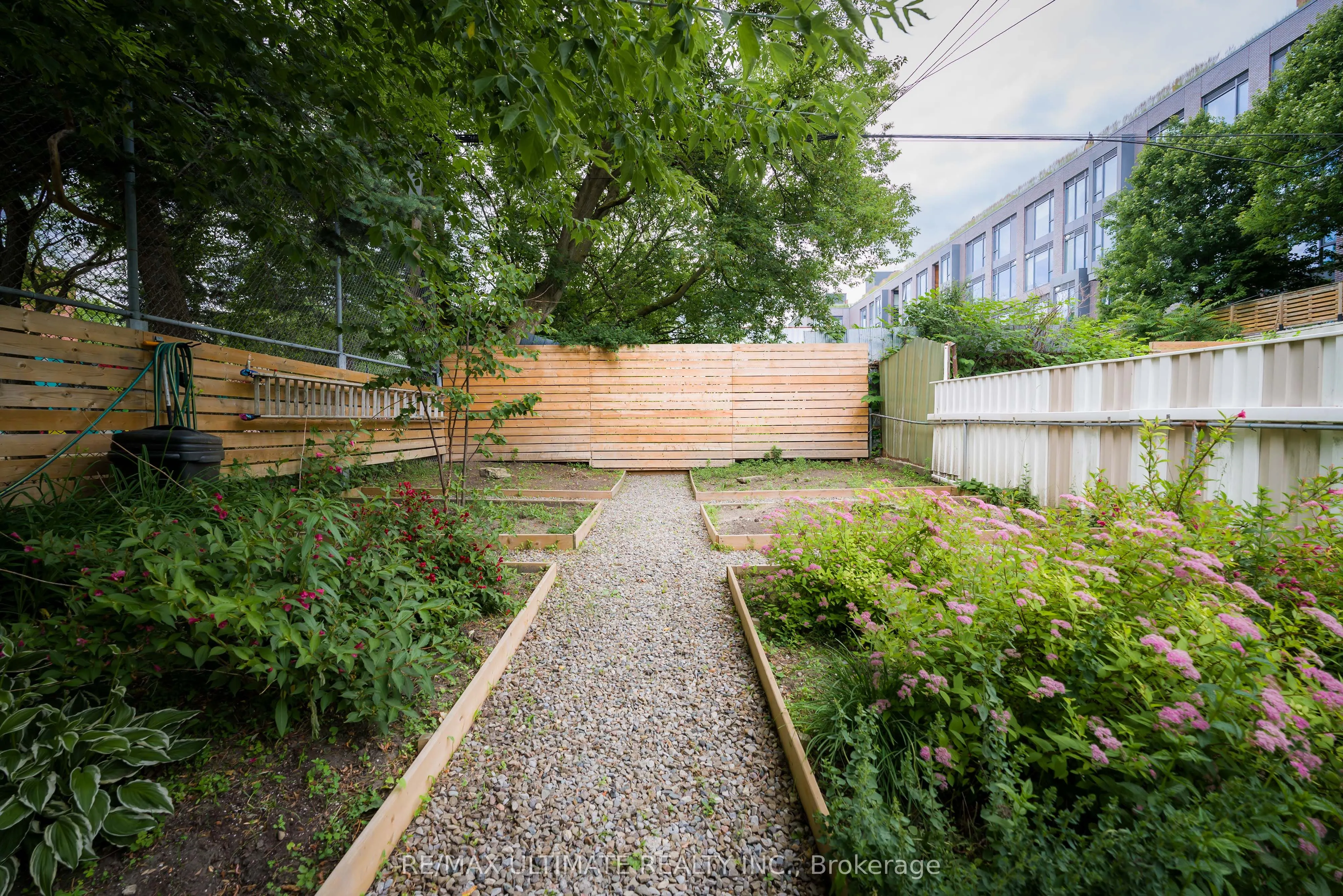 56 WRIGHT Avenue