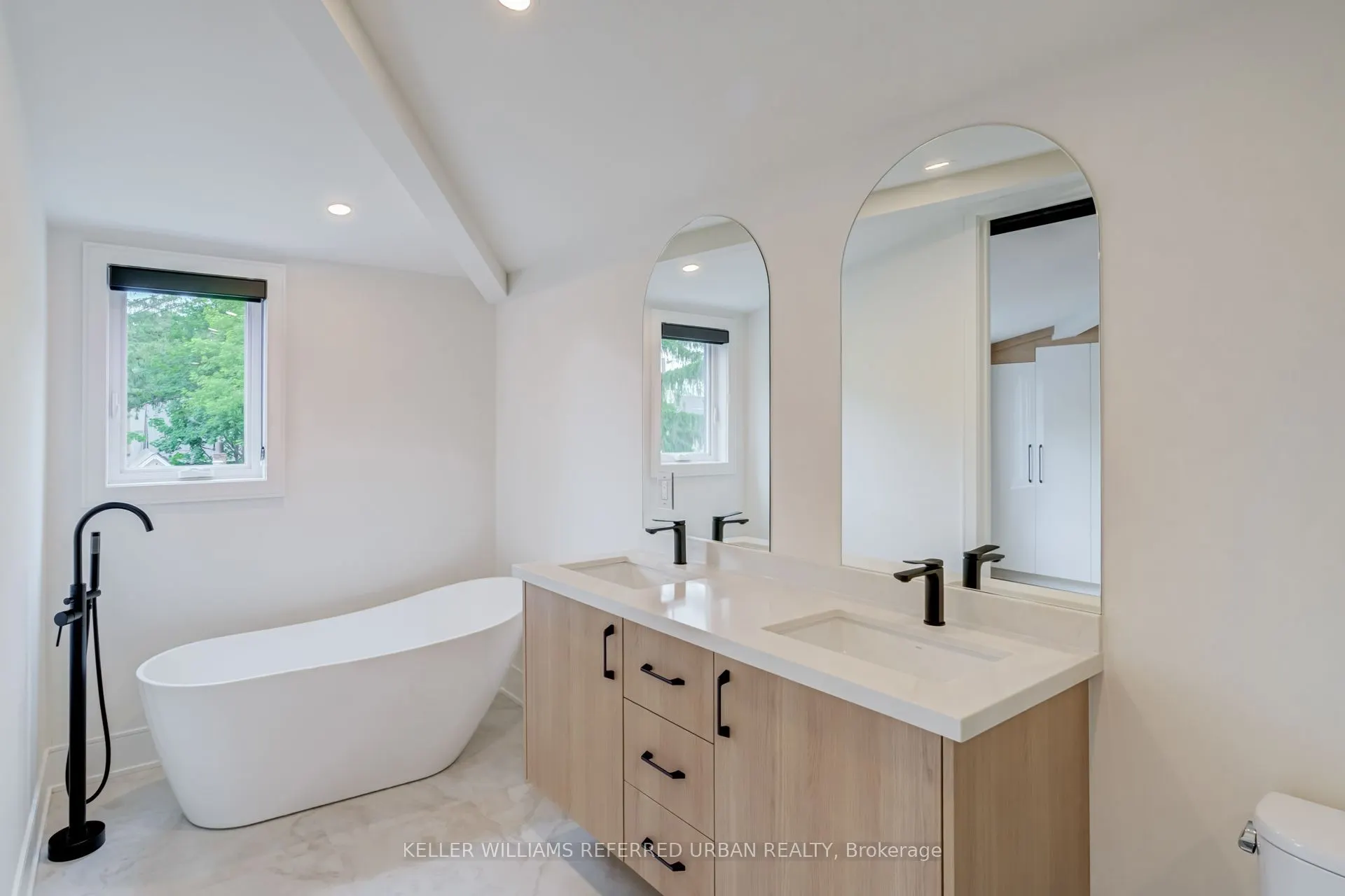 37 Wesley Avenue