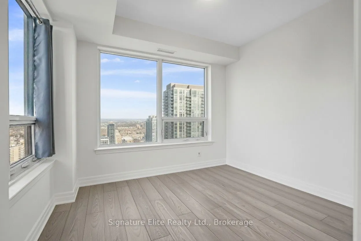 36 Elm Drive #3402