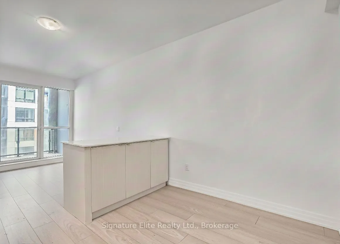 36 Elm Drive #3402