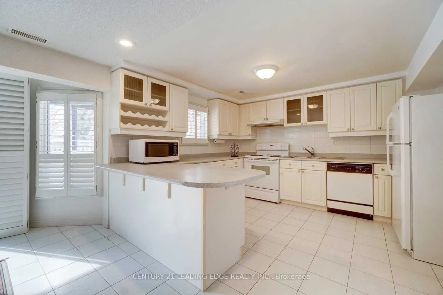 1374 Heritage Way #Lower