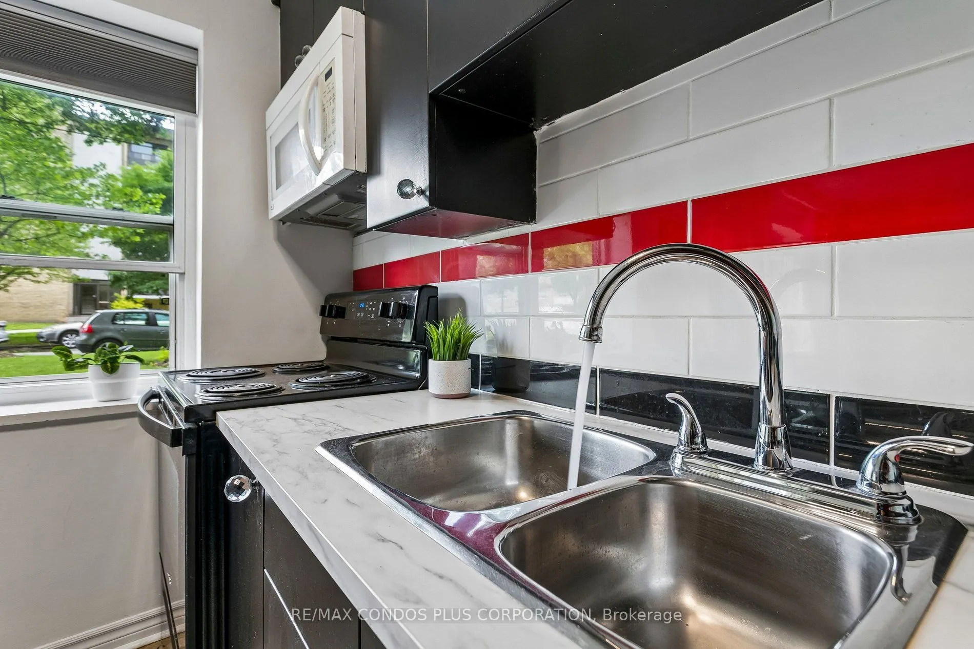 185 Stephen Drive #101